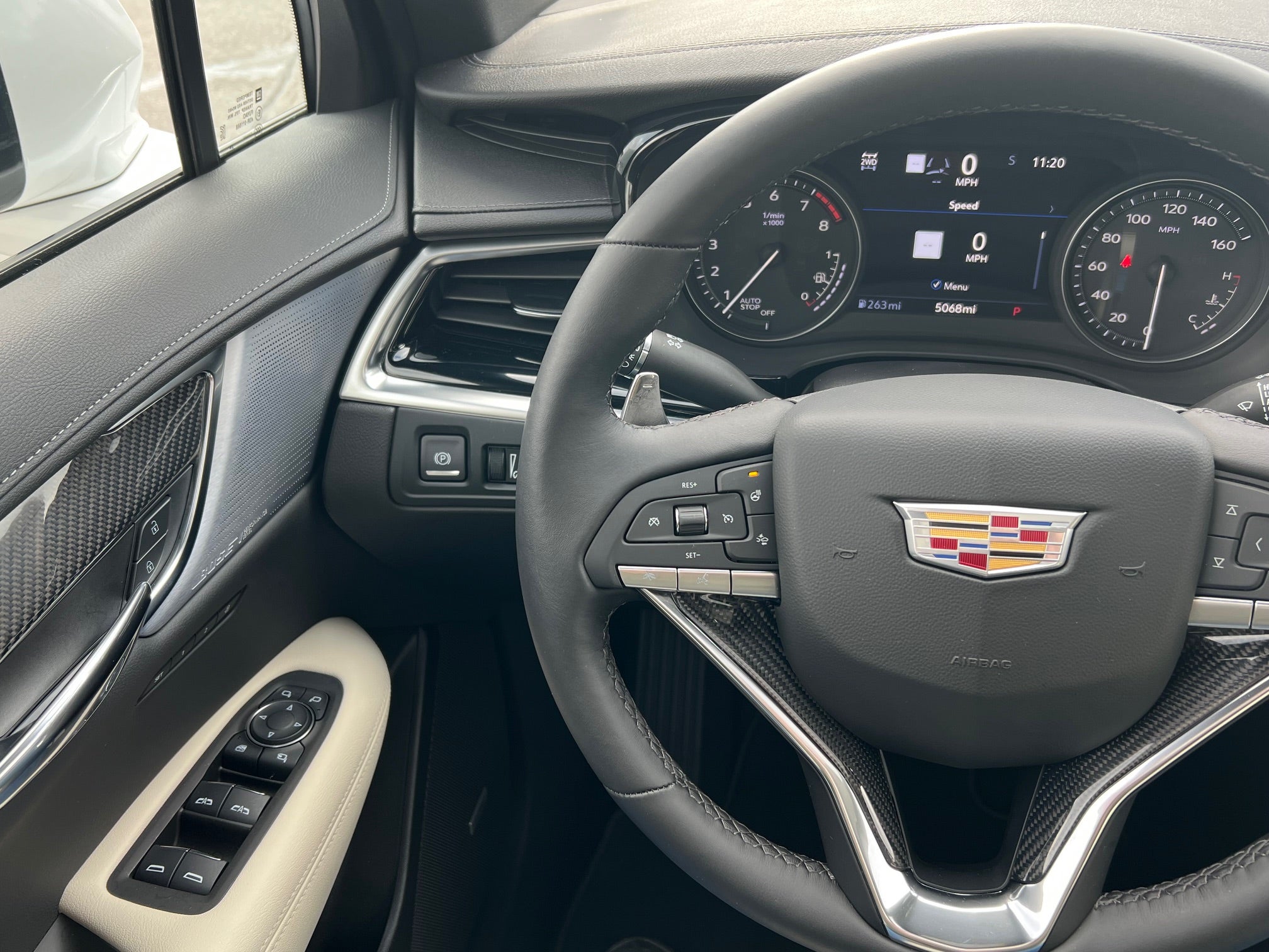 2025 Cadillac XT6 Sport
