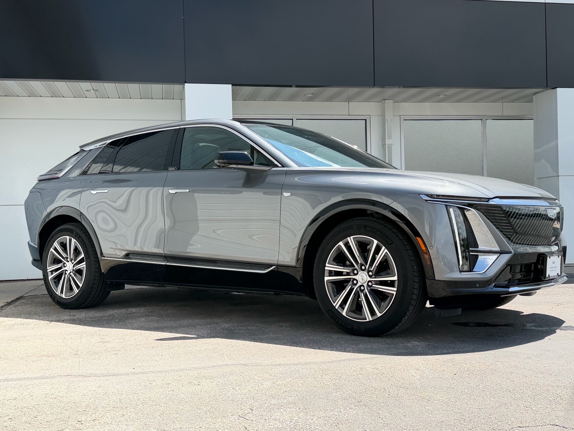 2023 Cadillac Lyriq Luxury AWD's photo