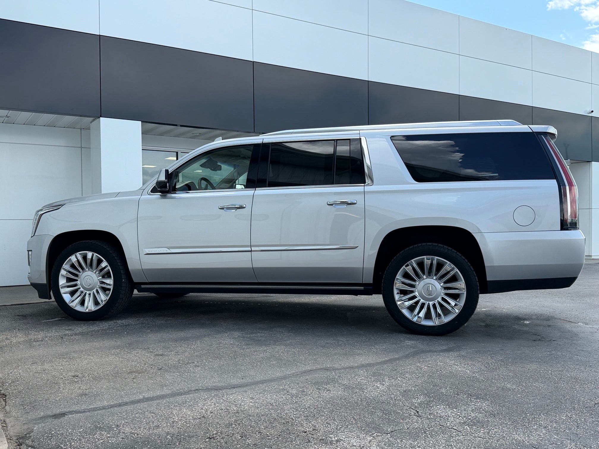 2016 Cadillac Escalade ESV Platinum