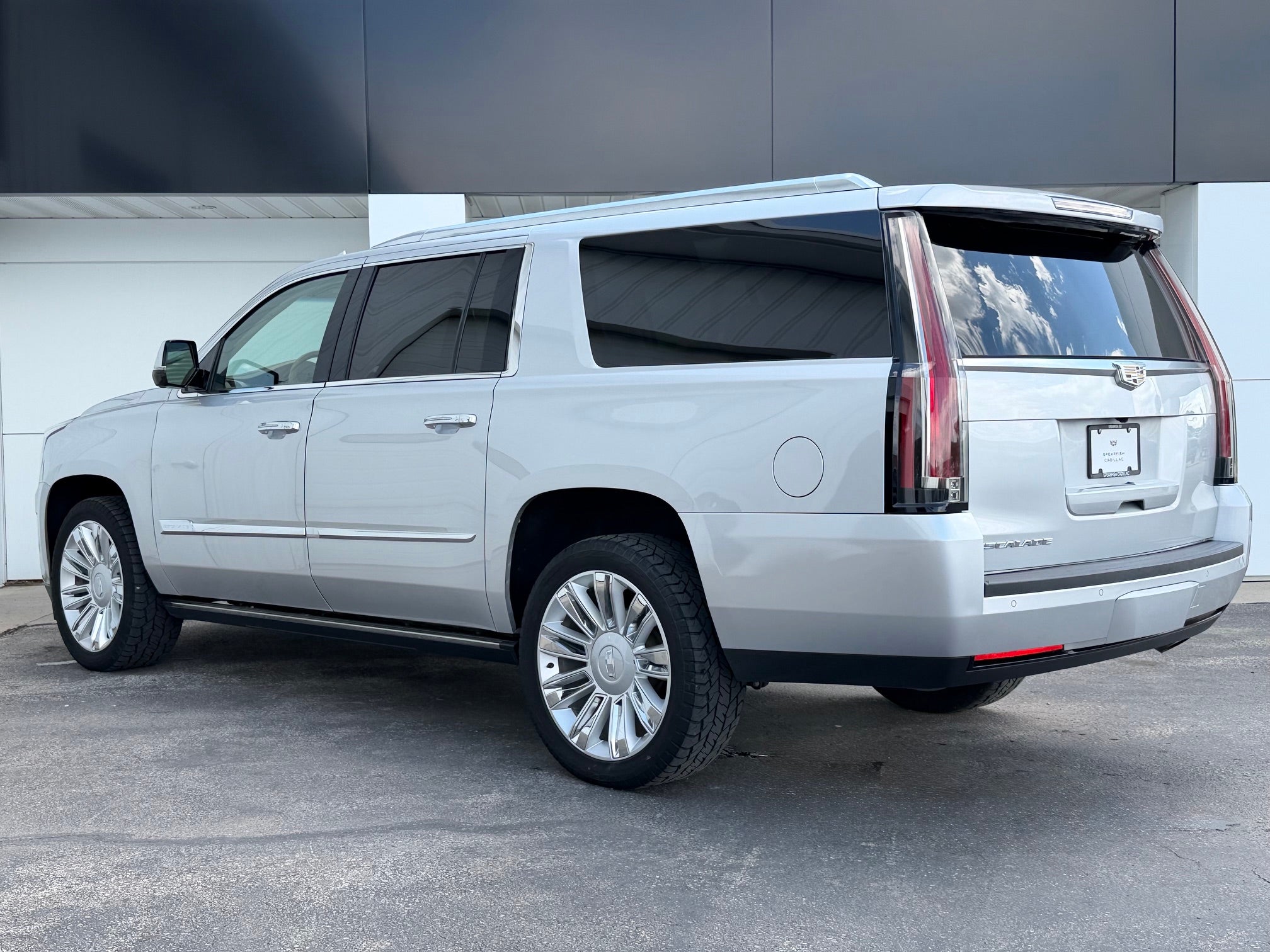 2016 Cadillac Escalade ESV Platinum
