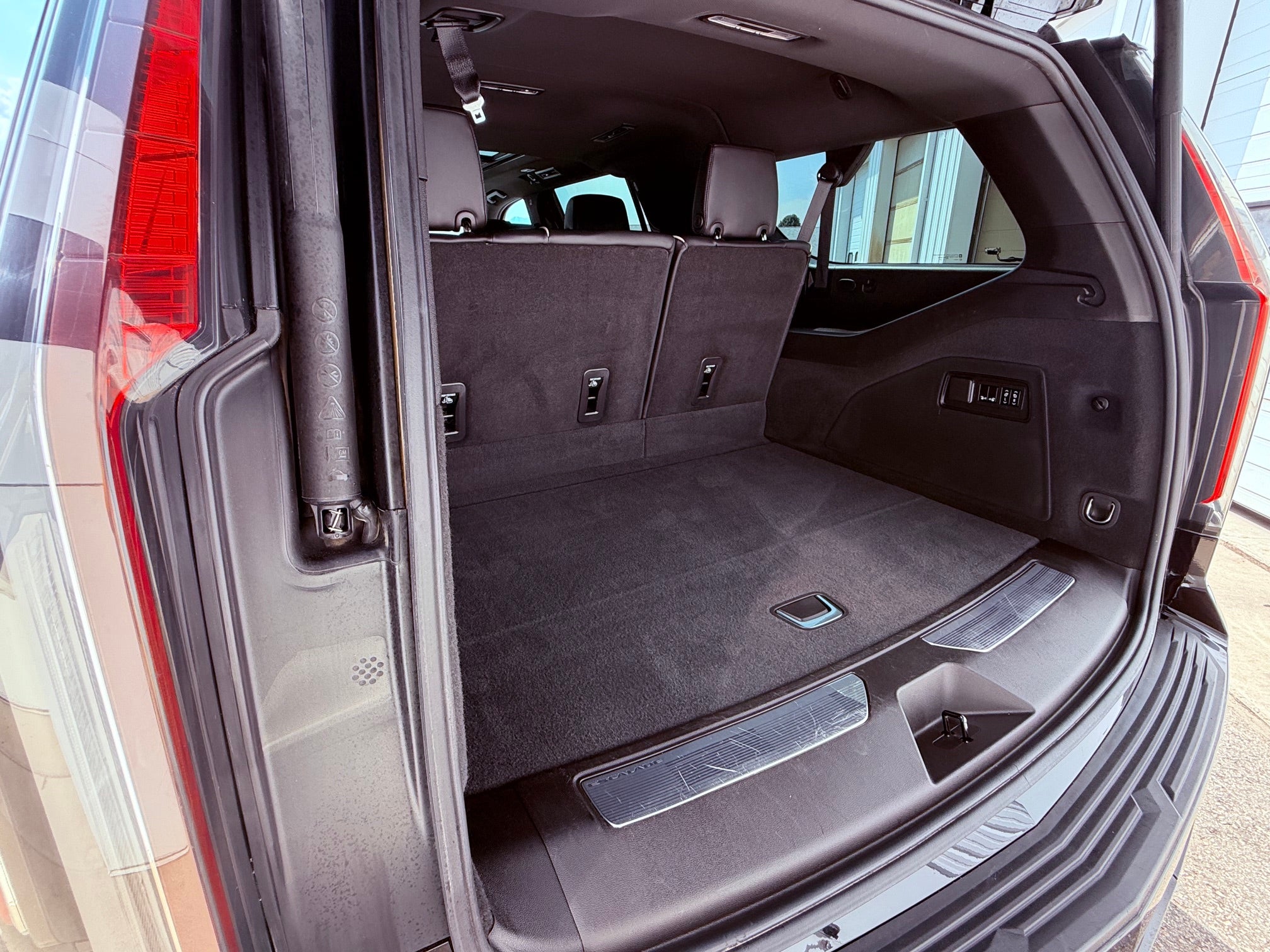 2021 Cadillac Escalade ESV Sport