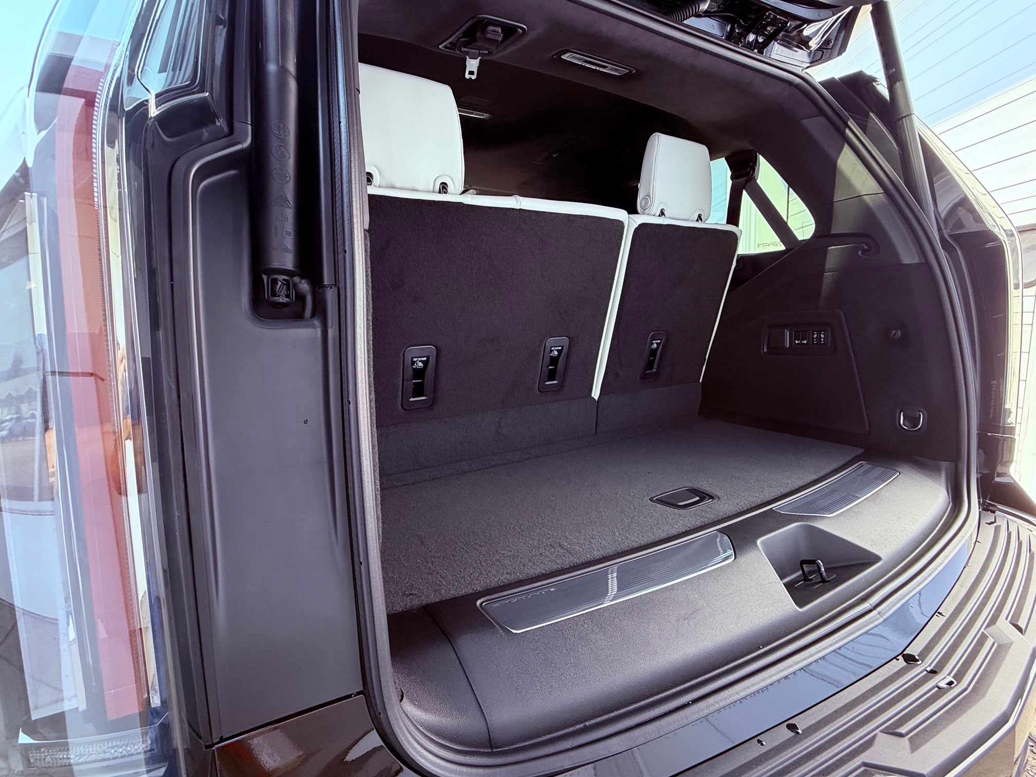 2026 Cadillac Escalade Platinum Sport