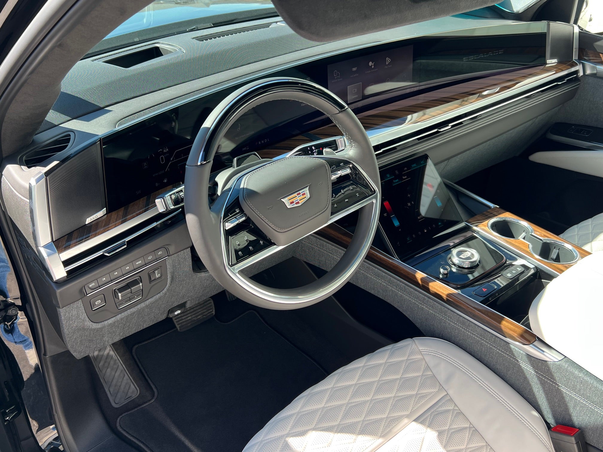 2026 Cadillac Escalade Platinum Sport