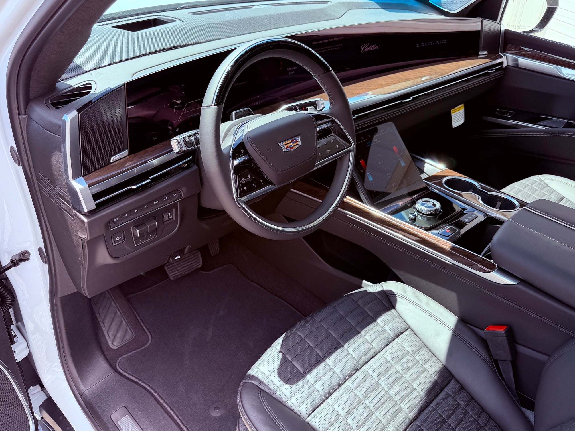 2026 Cadillac Escalade Platinum Sport