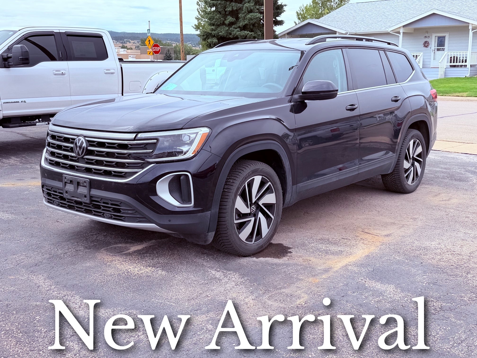 2024 Volkswagen Atlas Base