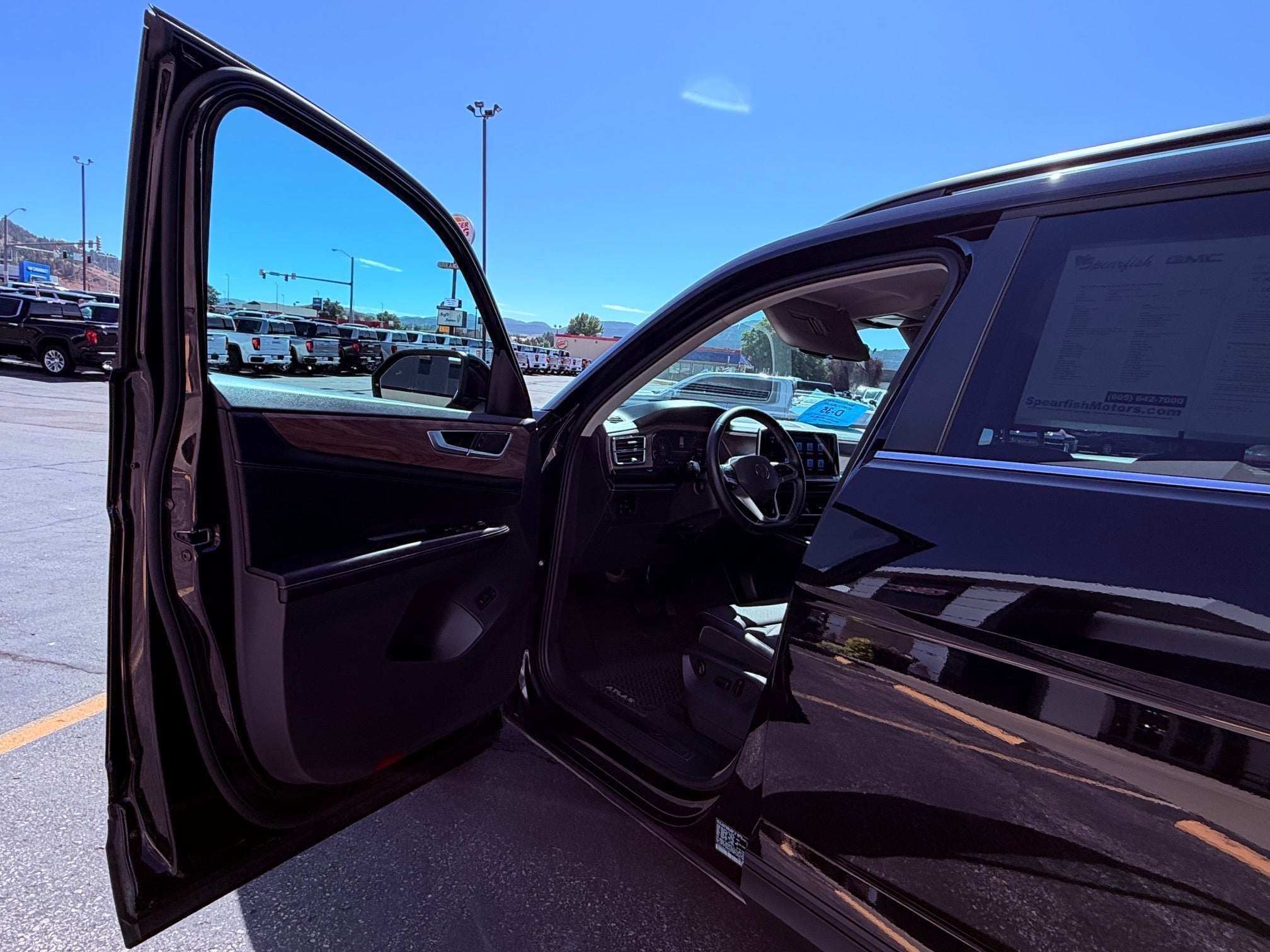 2024 Volkswagen Atlas Base