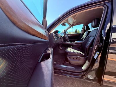 2024 Volkswagen Atlas Base