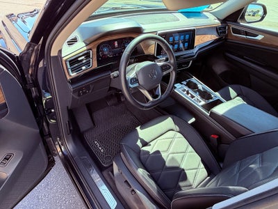 2024 Volkswagen Atlas Base