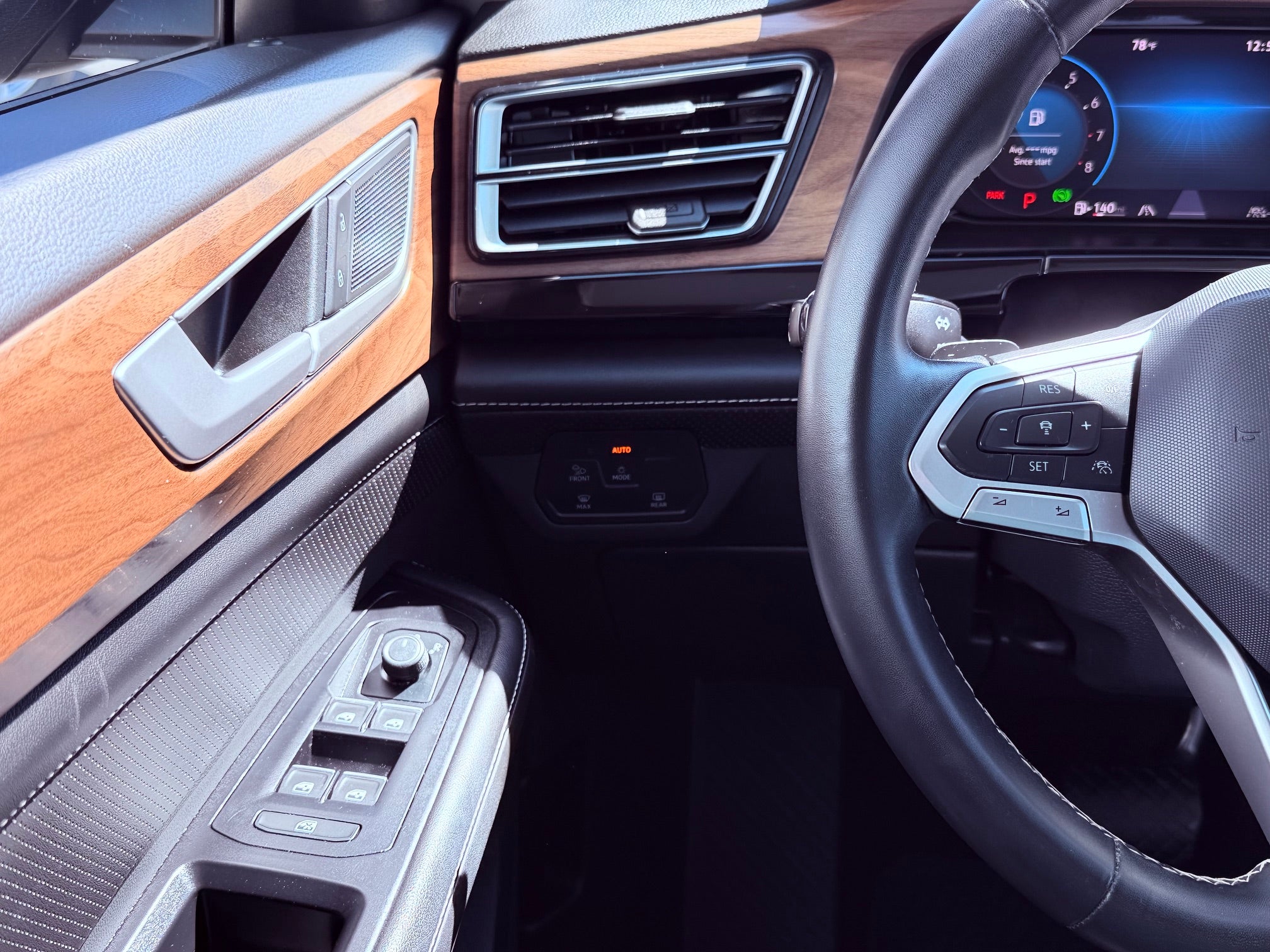 2024 Volkswagen Atlas Base