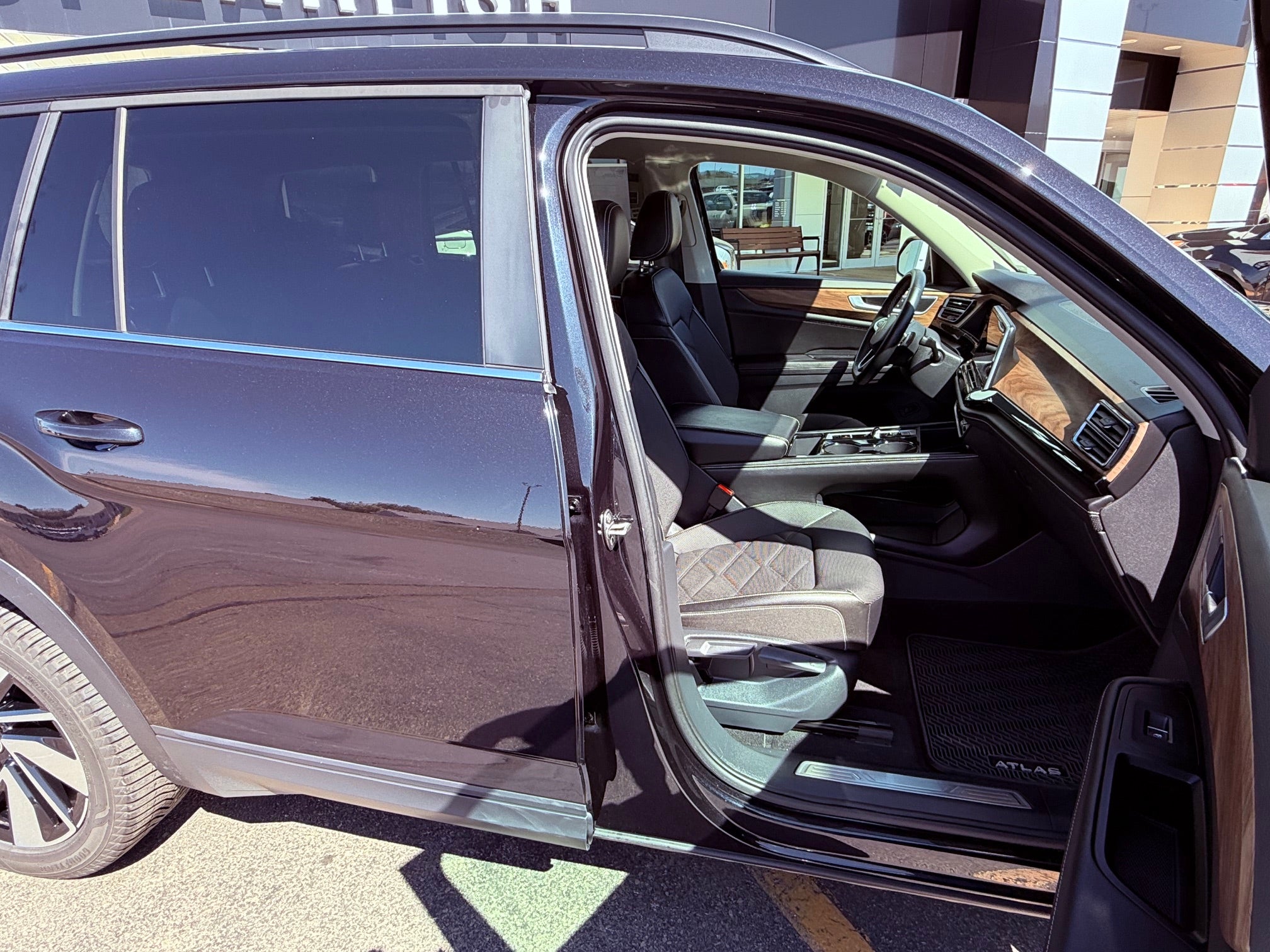 2024 Volkswagen Atlas Base