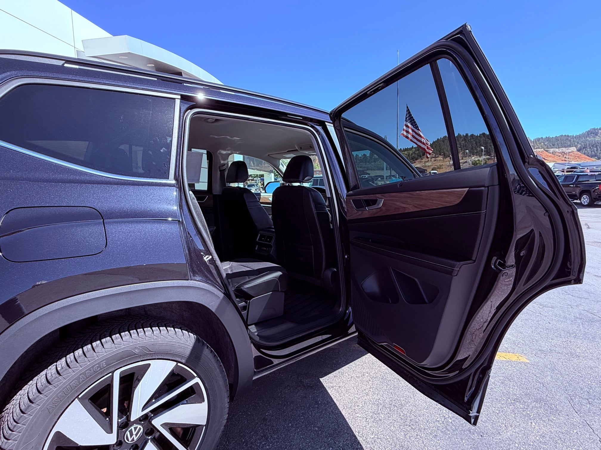 2024 Volkswagen Atlas Base