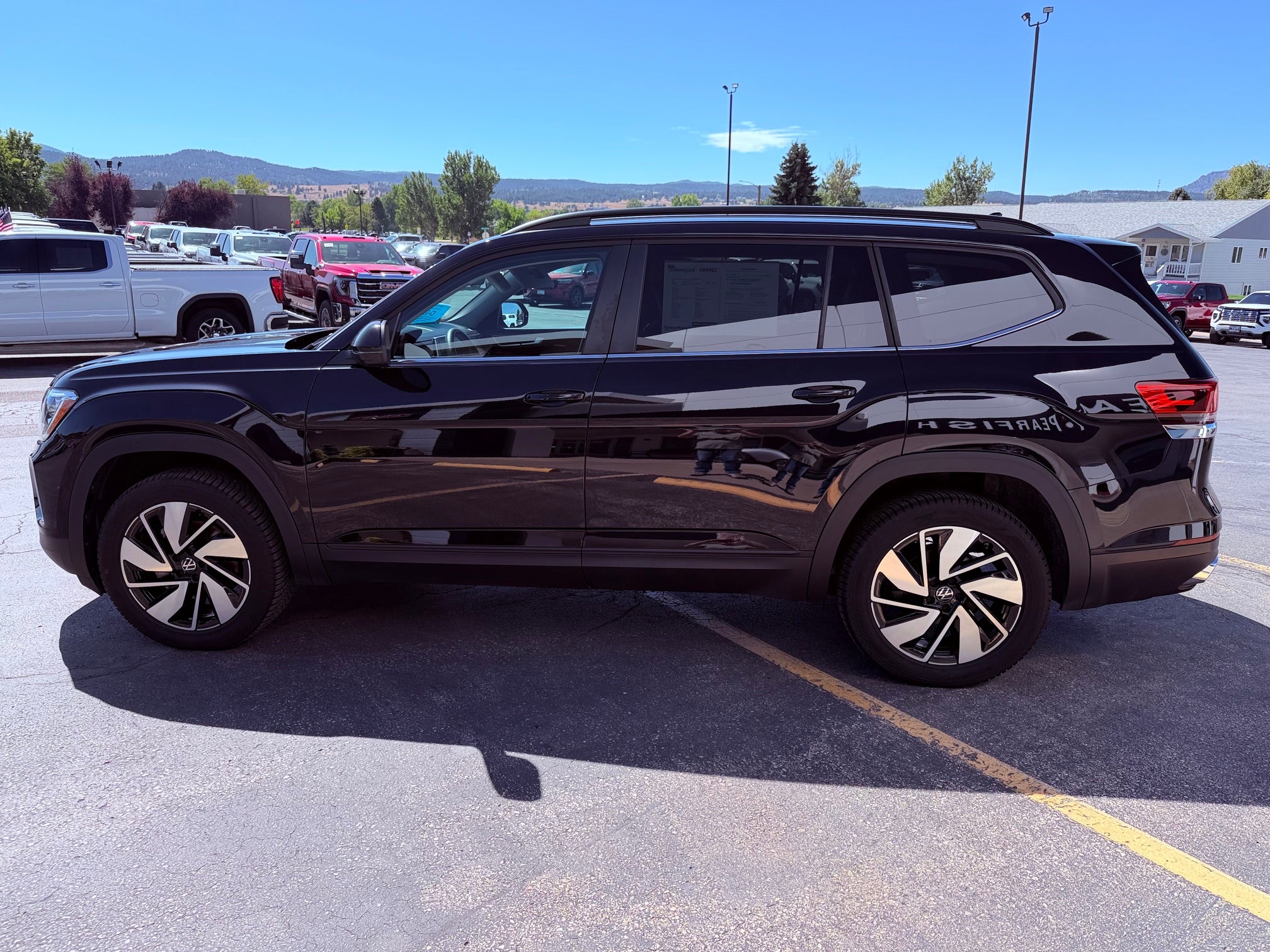 2024 Volkswagen Atlas Base