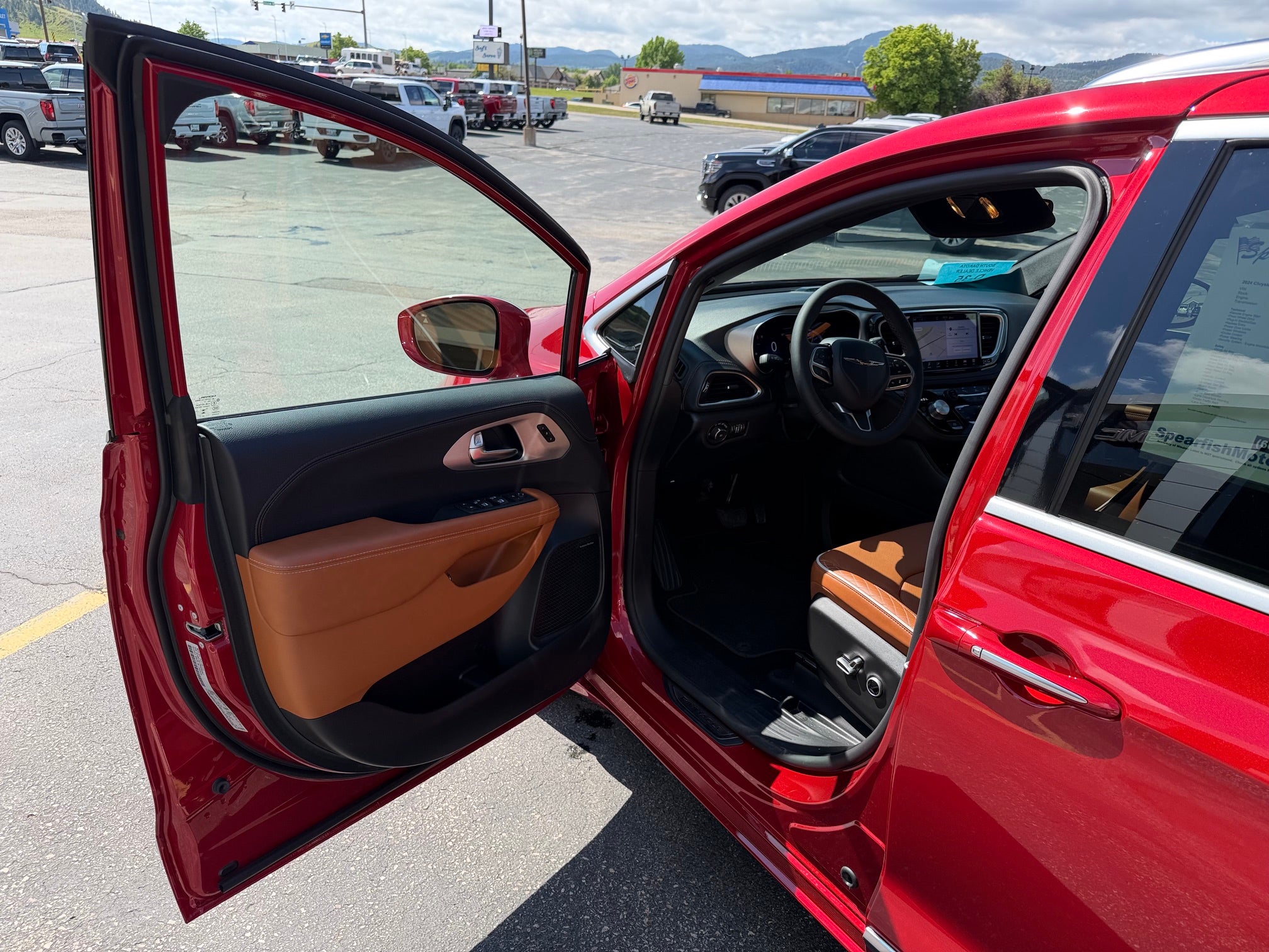 2024 Chrysler Pacifica Hybrid Base