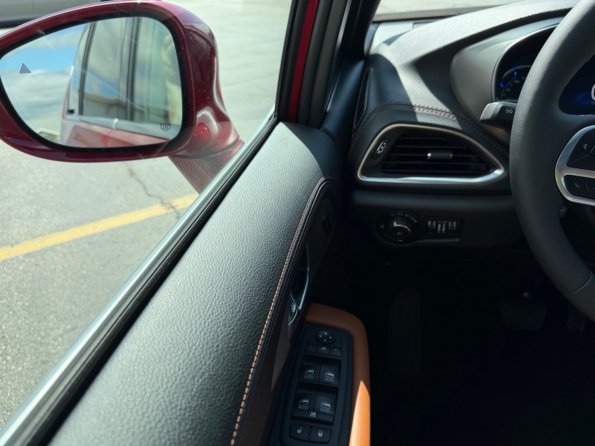 2024 Chrysler Pacifica Hybrid Base
