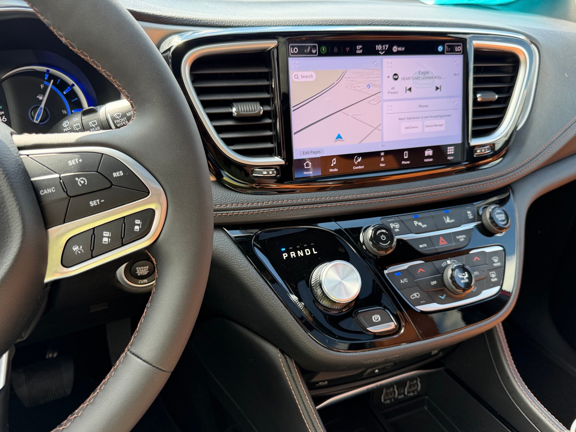 2024 Chrysler Pacifica Hybrid Base