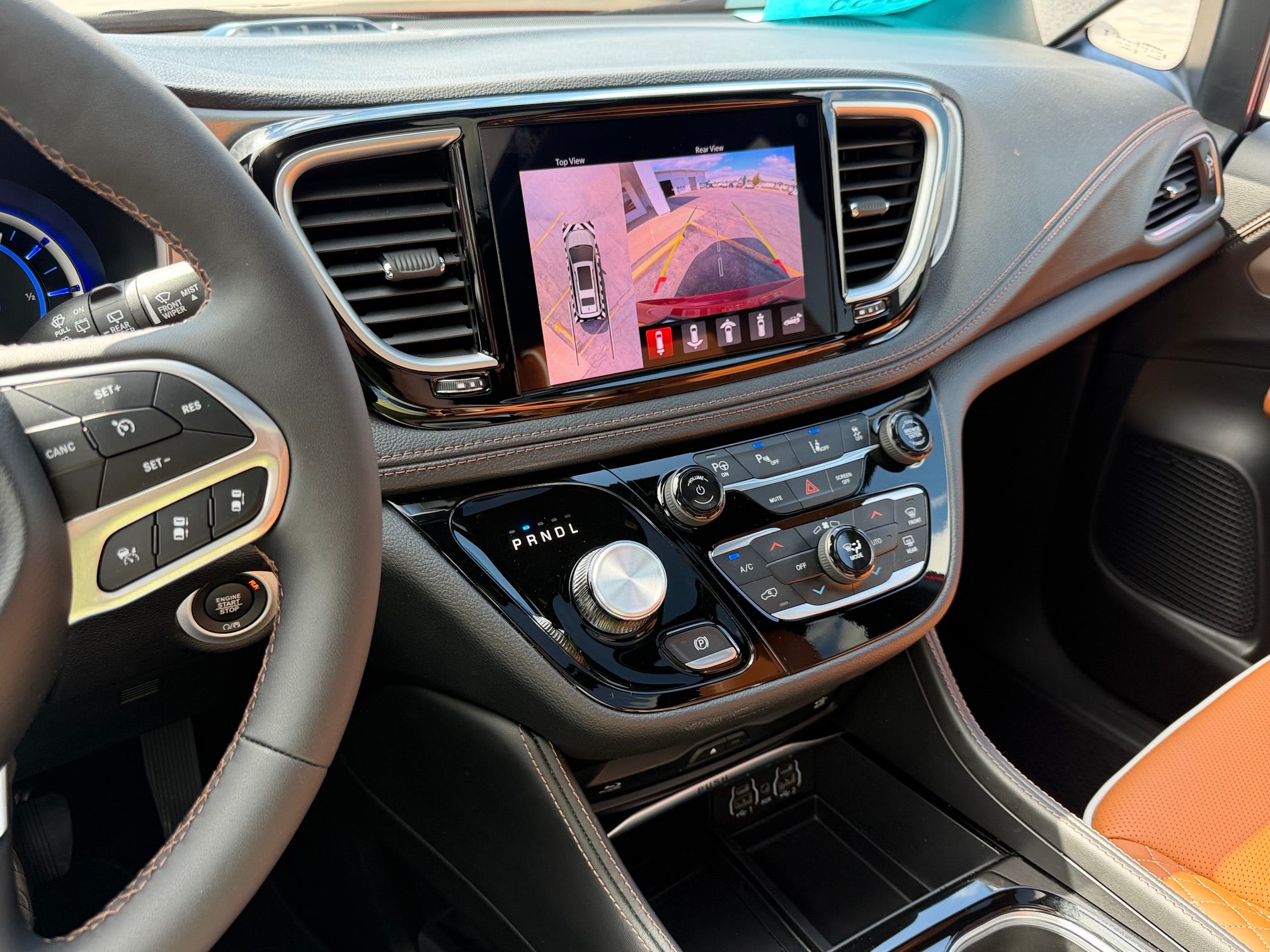2024 Chrysler Pacifica Hybrid Base