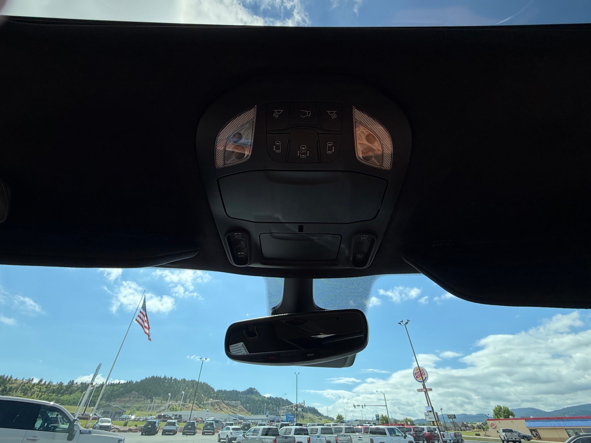 2024 Chrysler Pacifica Hybrid Base