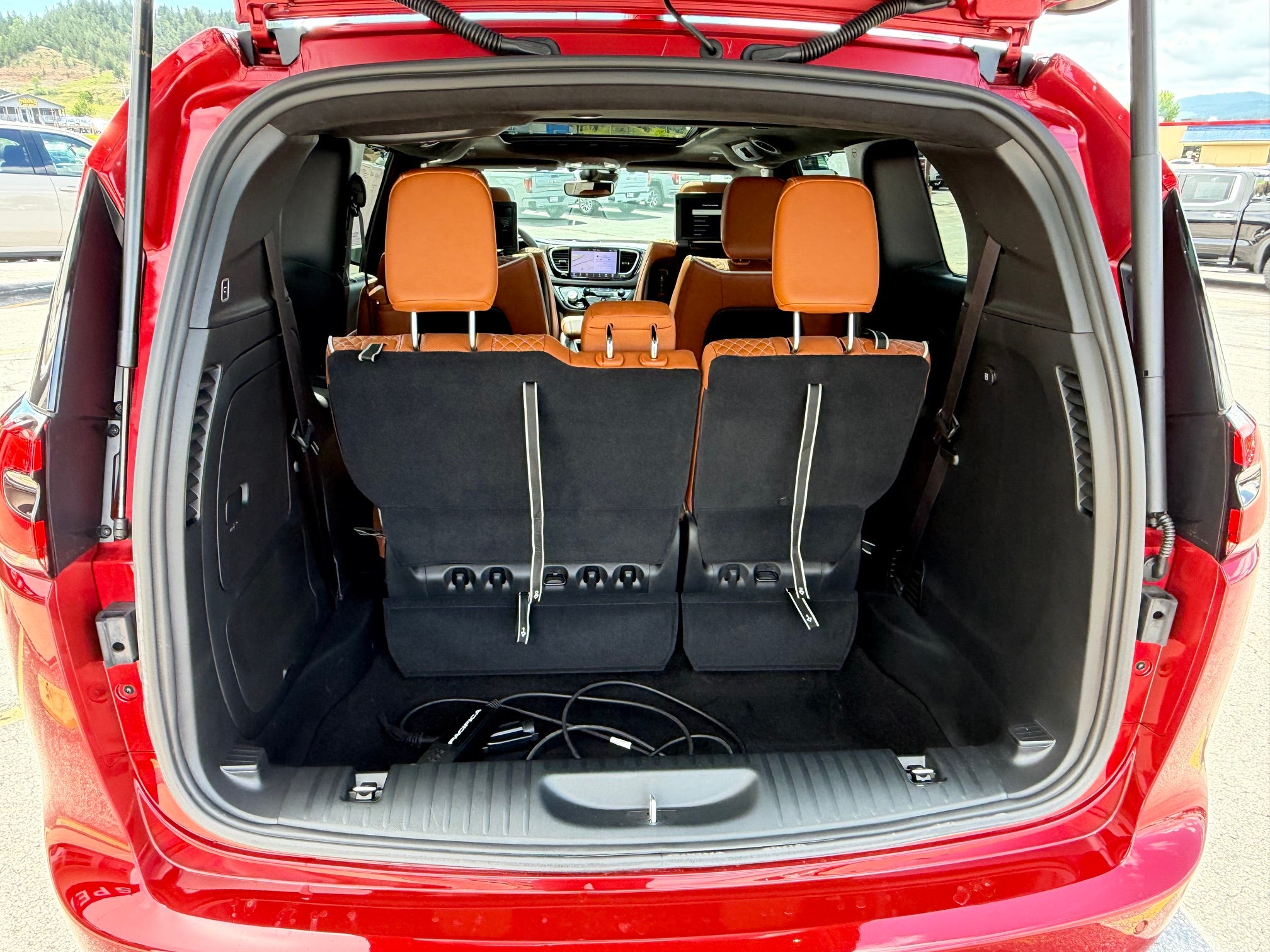 2024 Chrysler Pacifica Hybrid Base
