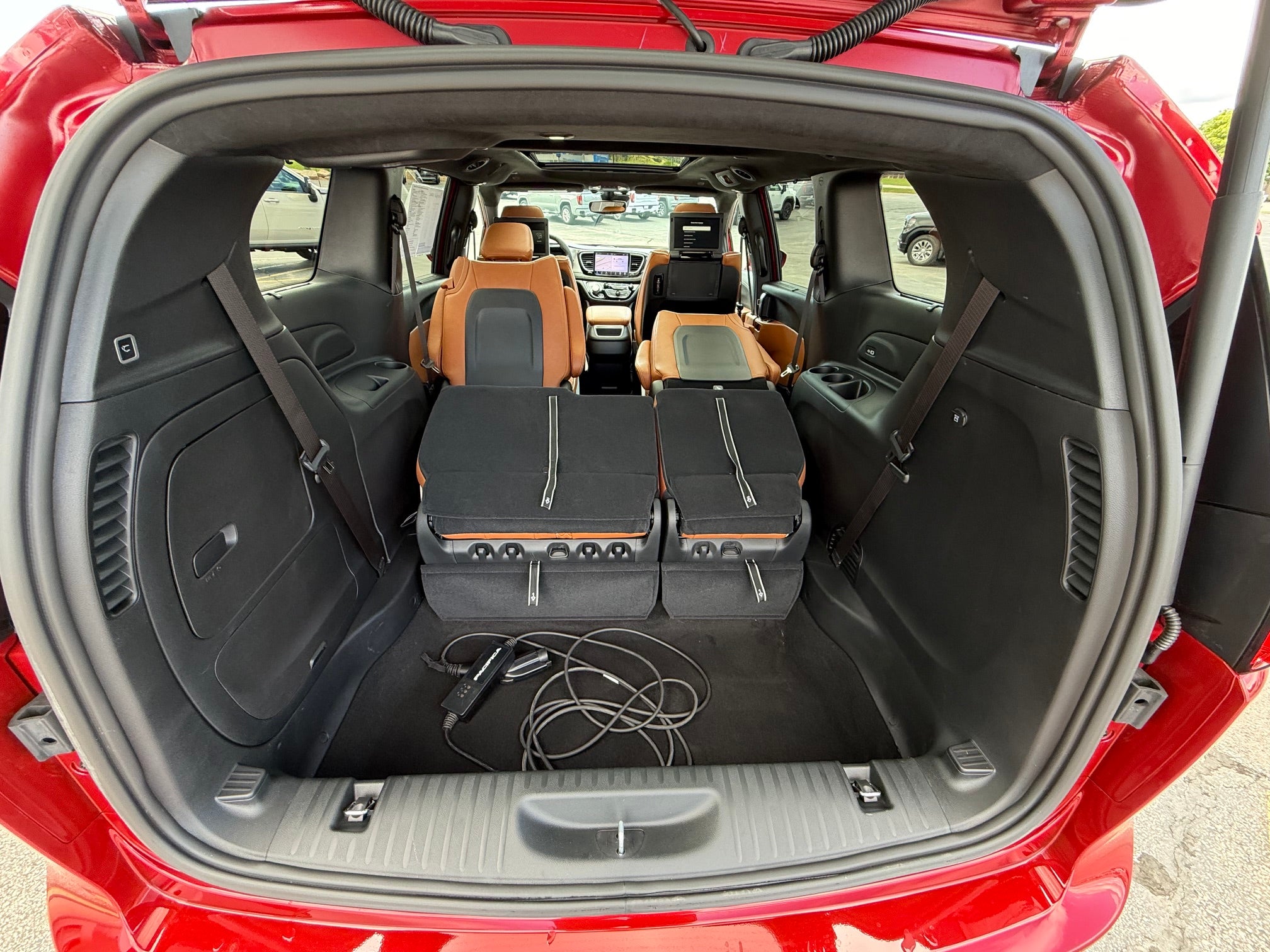 2024 Chrysler Pacifica Hybrid Base