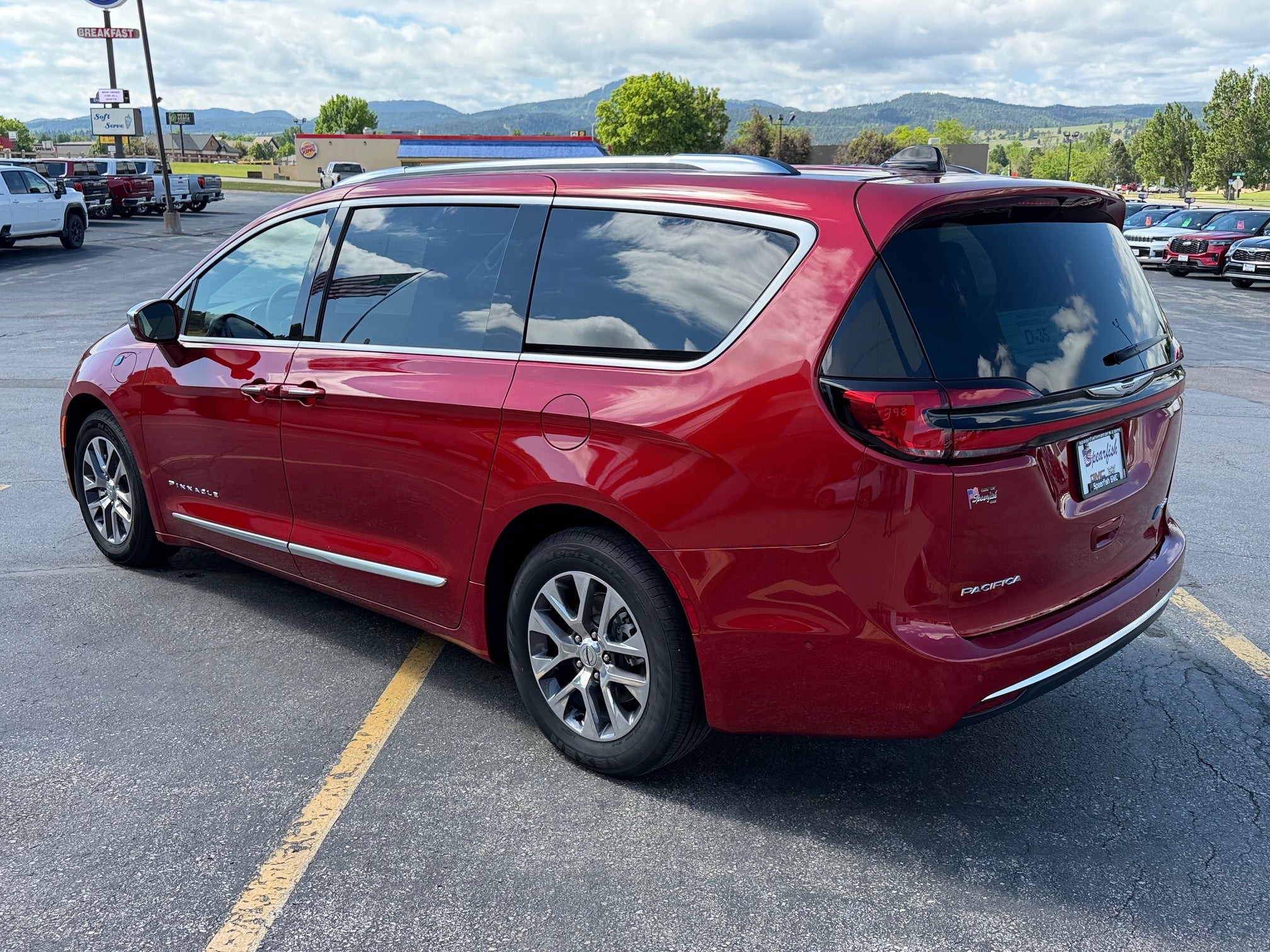 2024 Chrysler Pacifica Hybrid Base