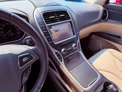 2017 Lincoln MKX Base
