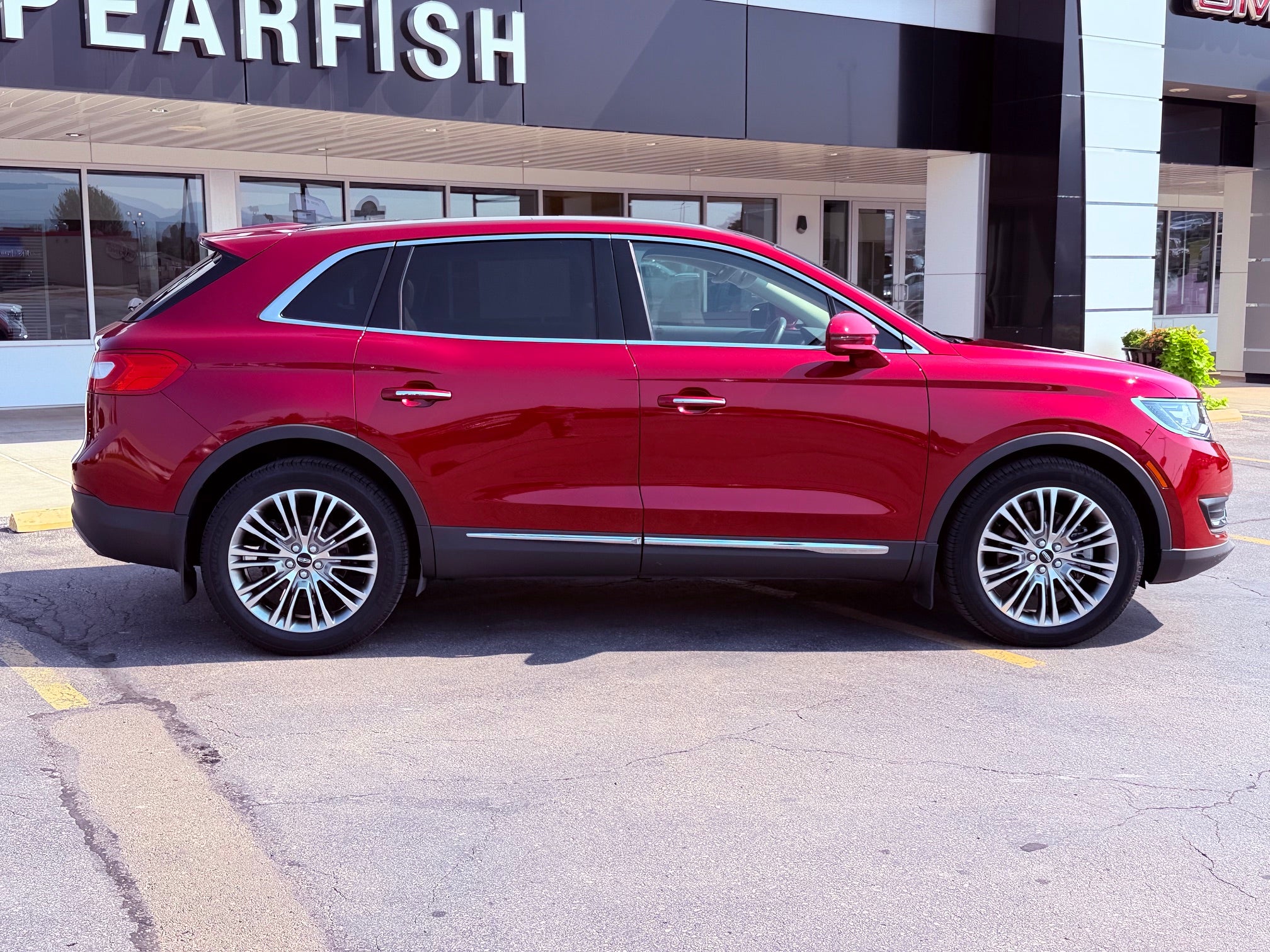 2017 Lincoln MKX Base
