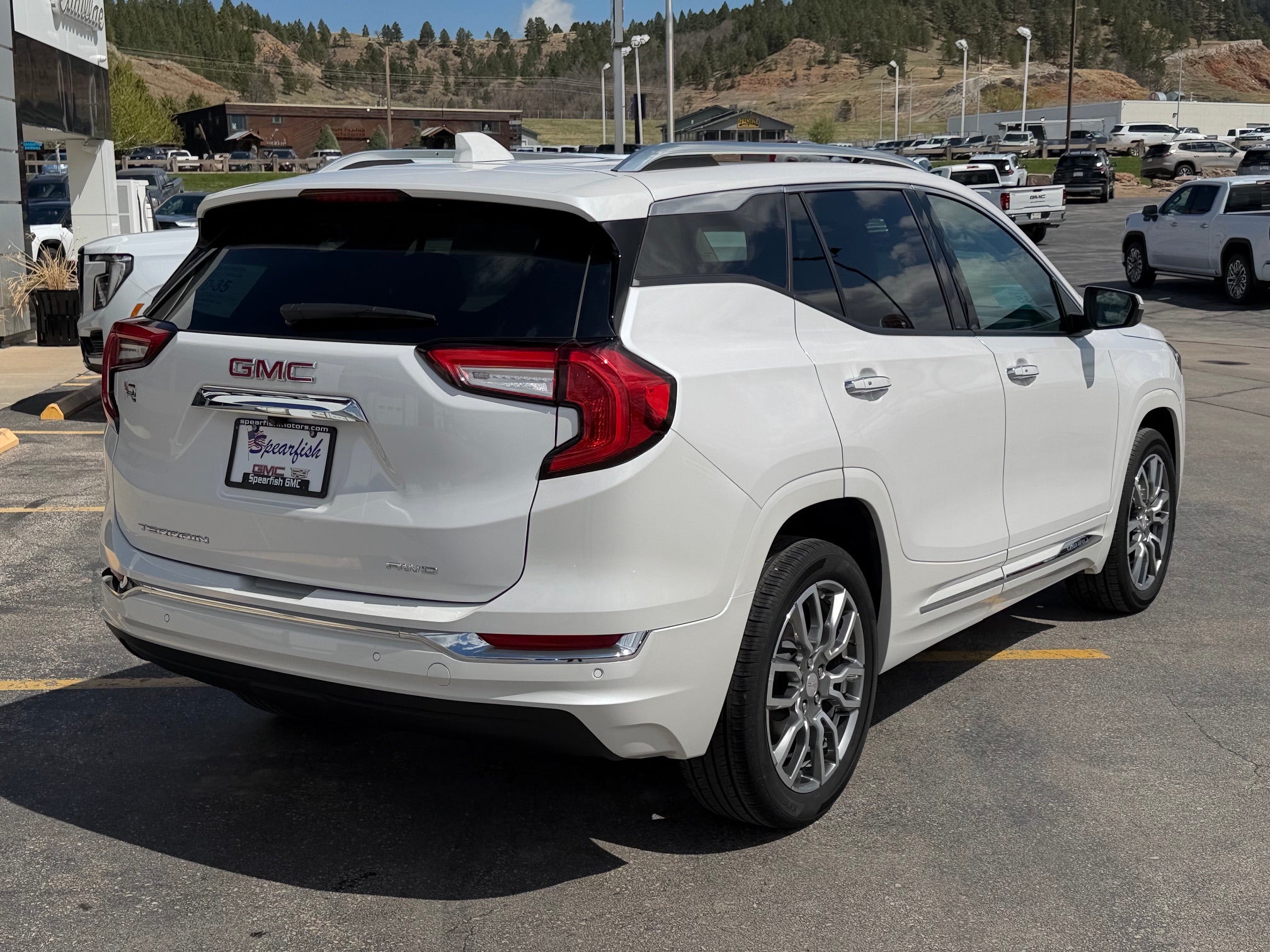 2024 GMC Terrain Base