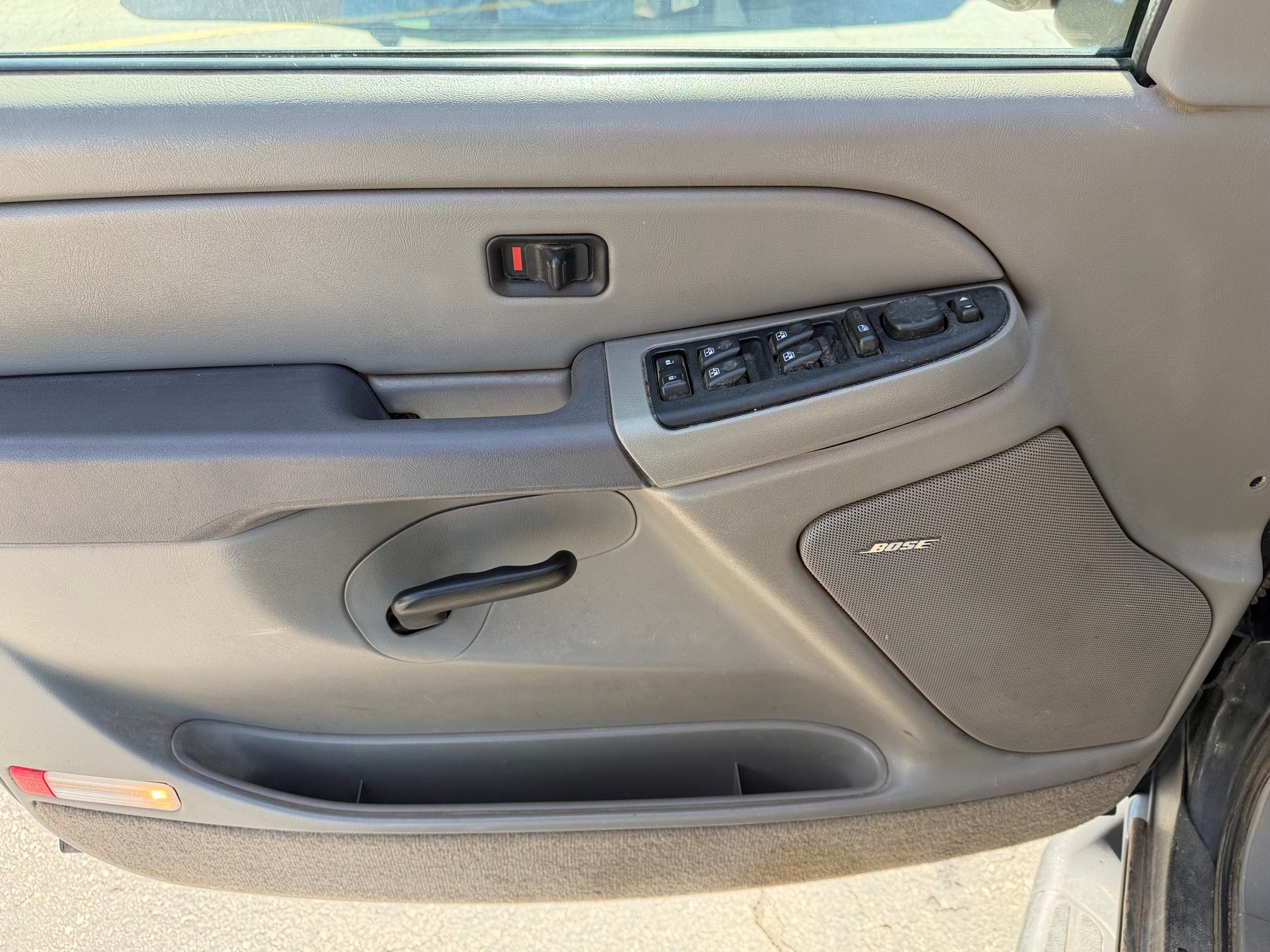 2005 GMC Yukon XL Base