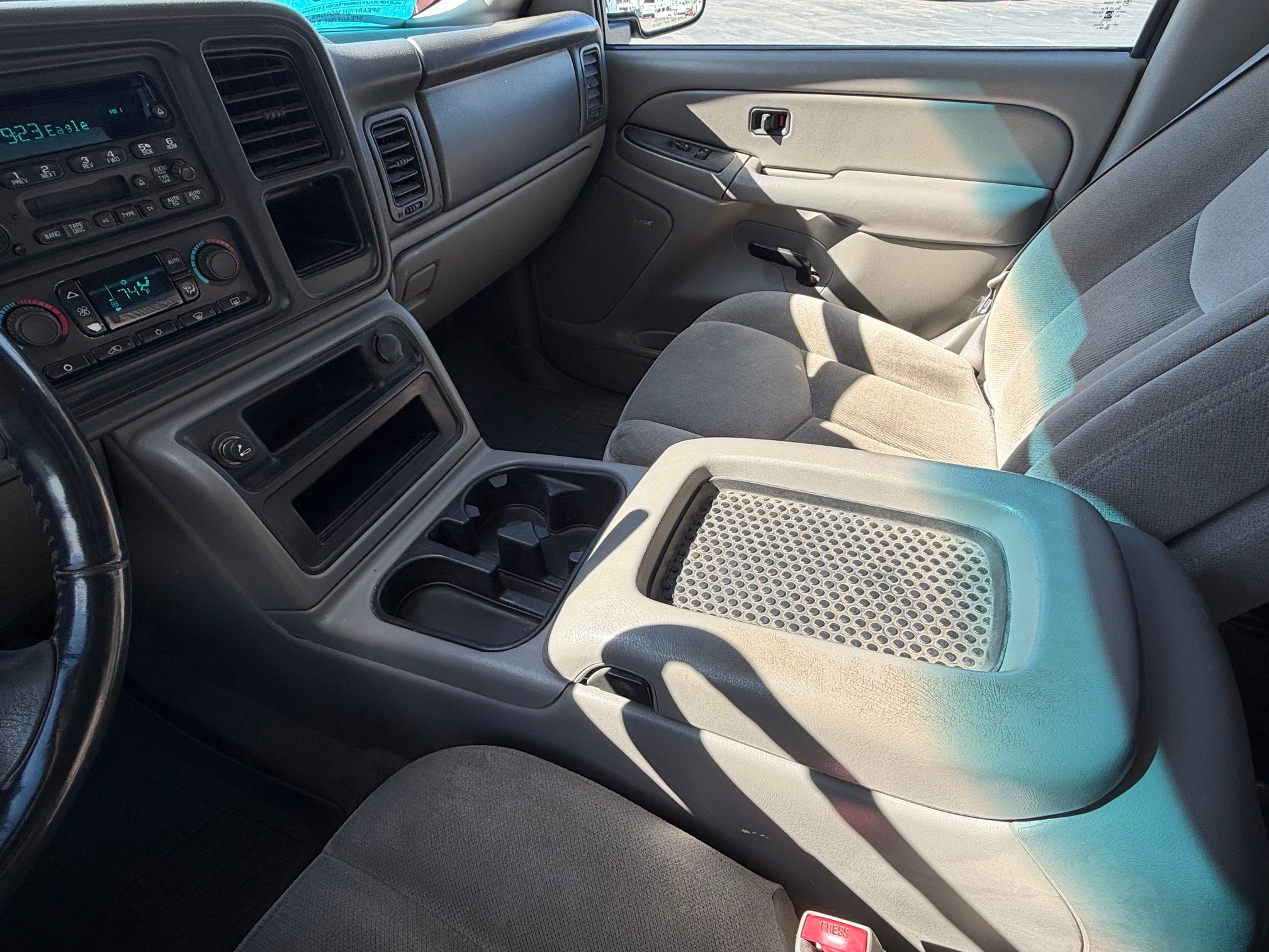 2005 GMC Yukon XL Base