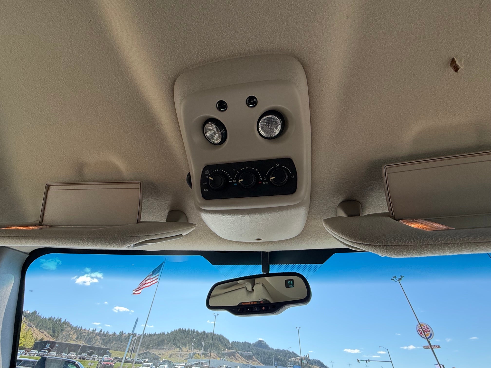 2005 GMC Yukon XL Base