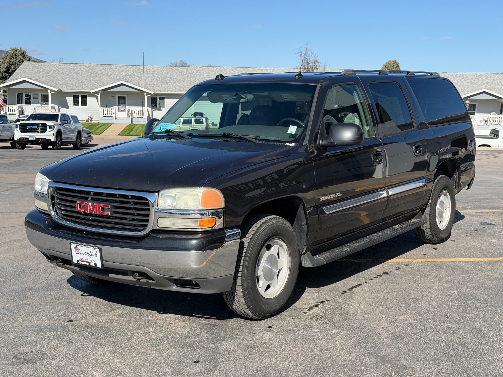 2005 GMC Yukon XL Base