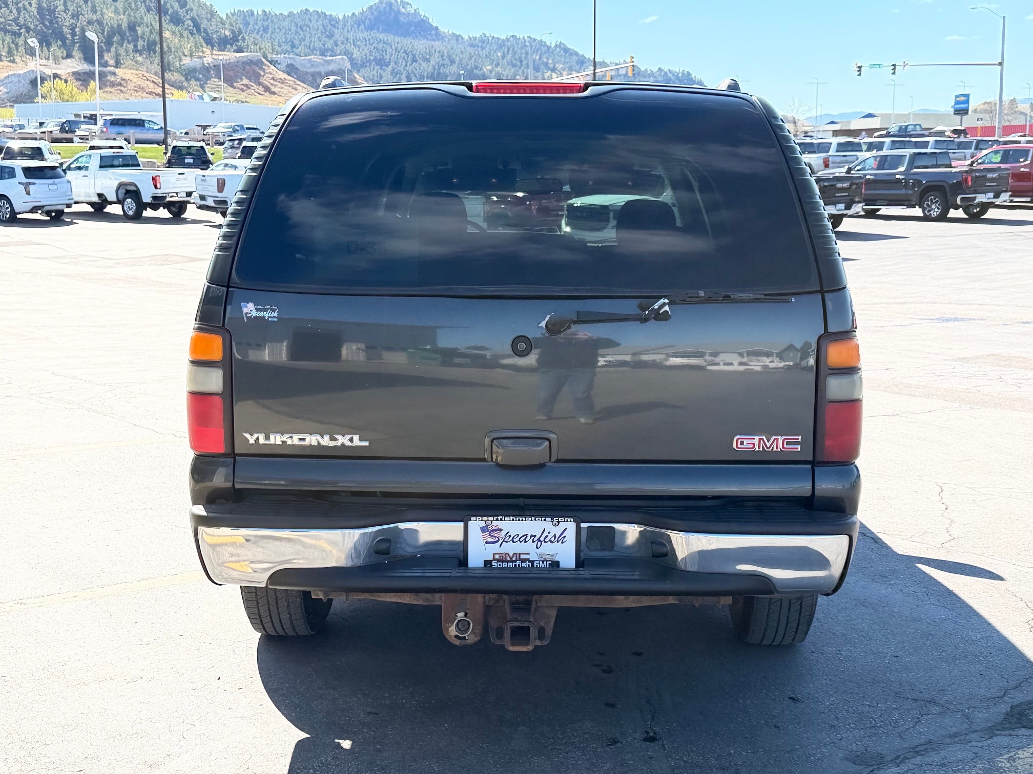 2005 GMC Yukon XL Base