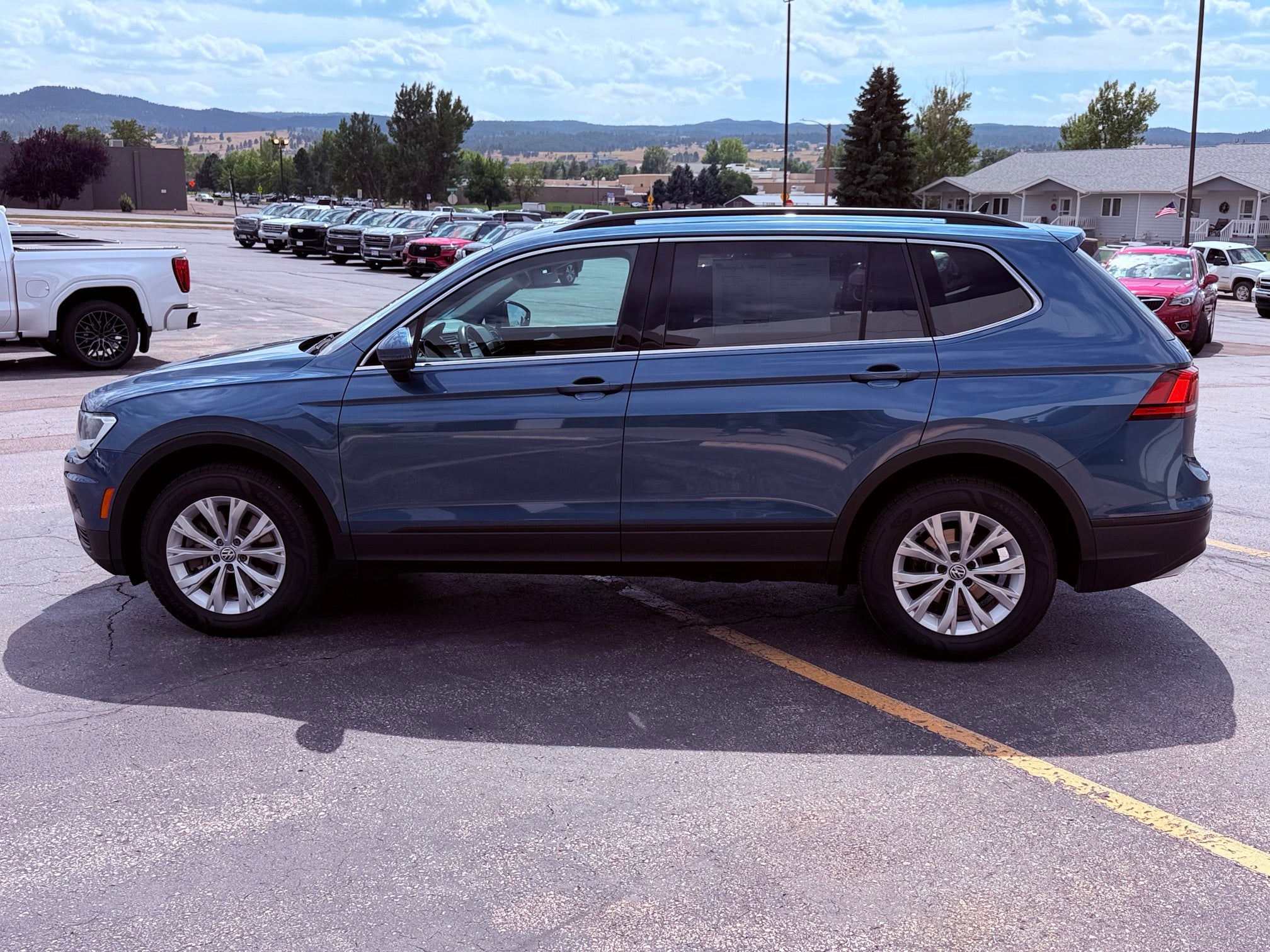 2019 Volkswagen Tiguan Base