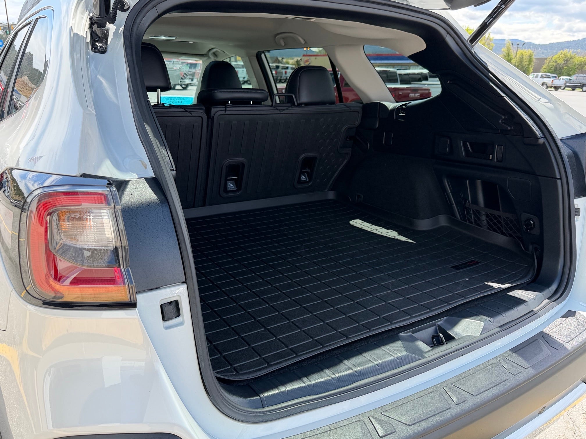 2020 Subaru Outback Base