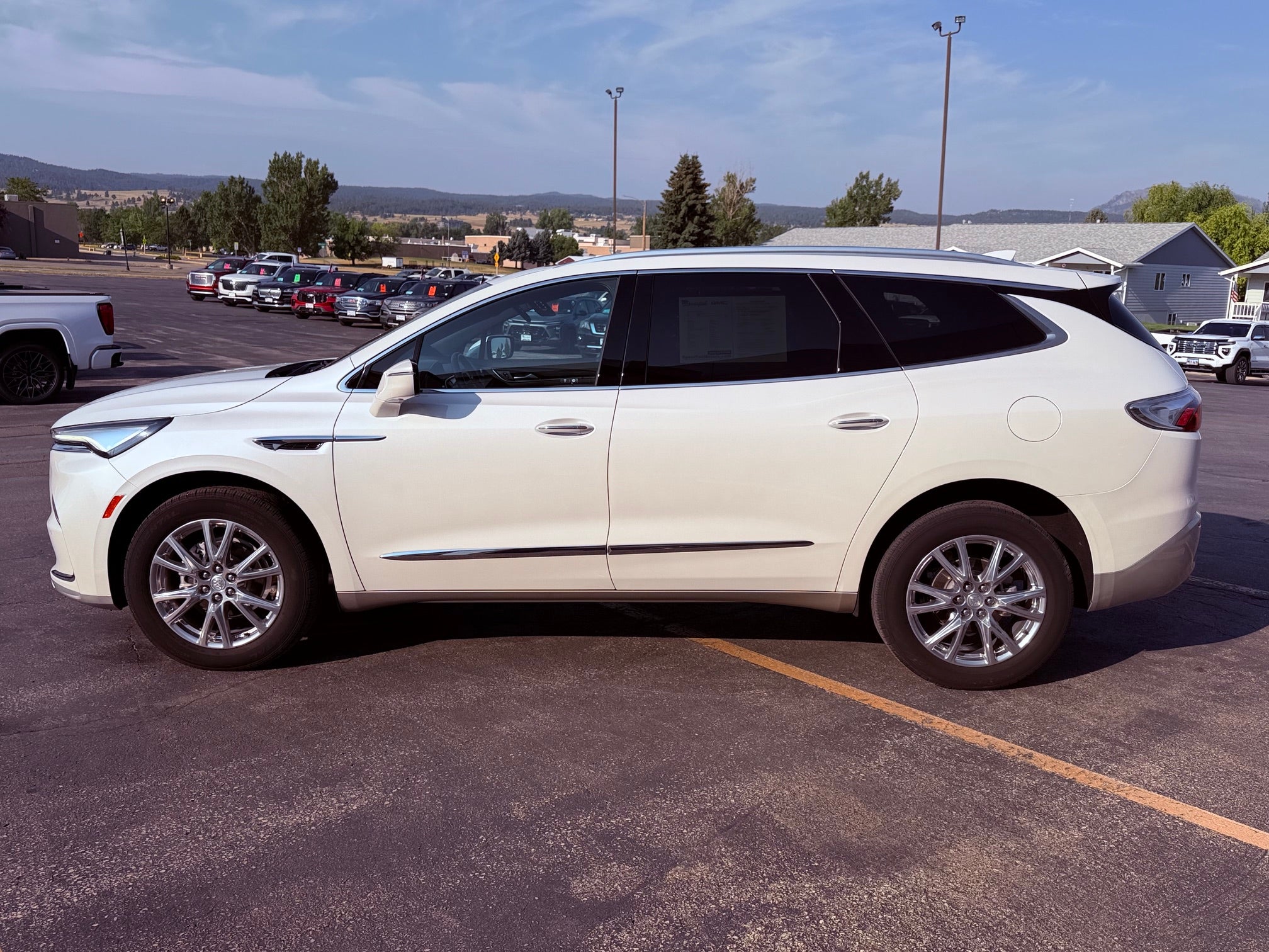 2022 Buick Enclave Base