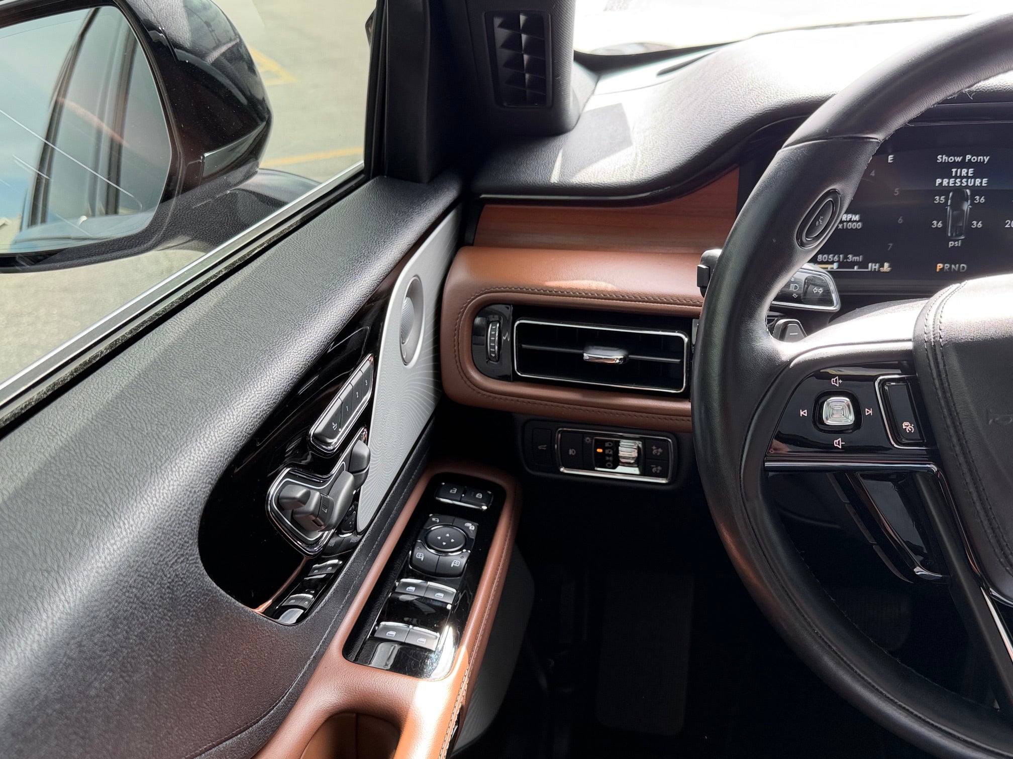 2020 Lincoln Aviator Base