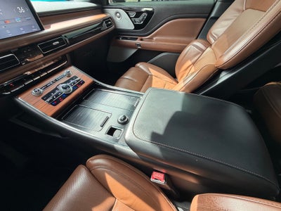 2020 Lincoln Aviator Base