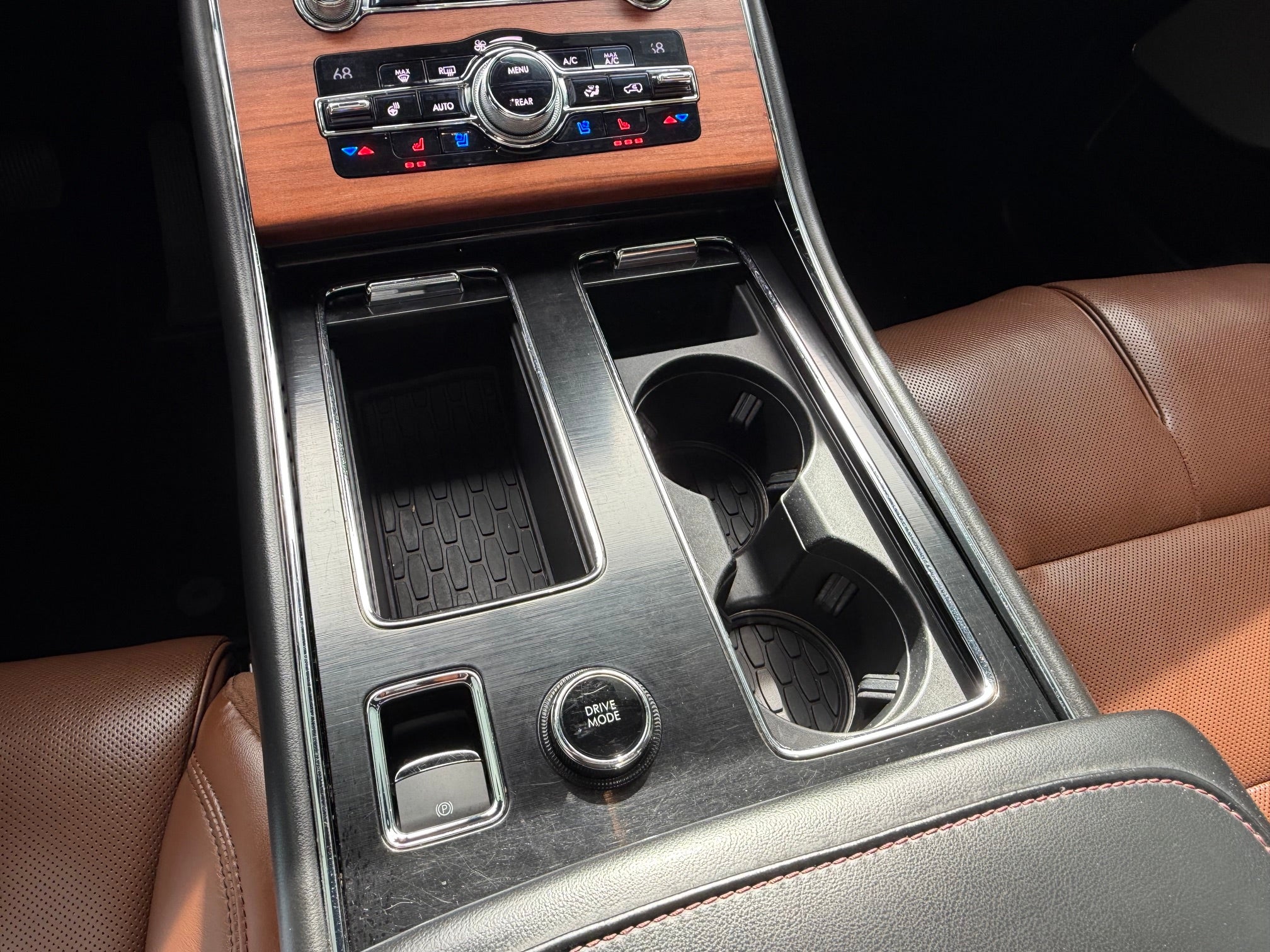 2020 Lincoln Aviator Base