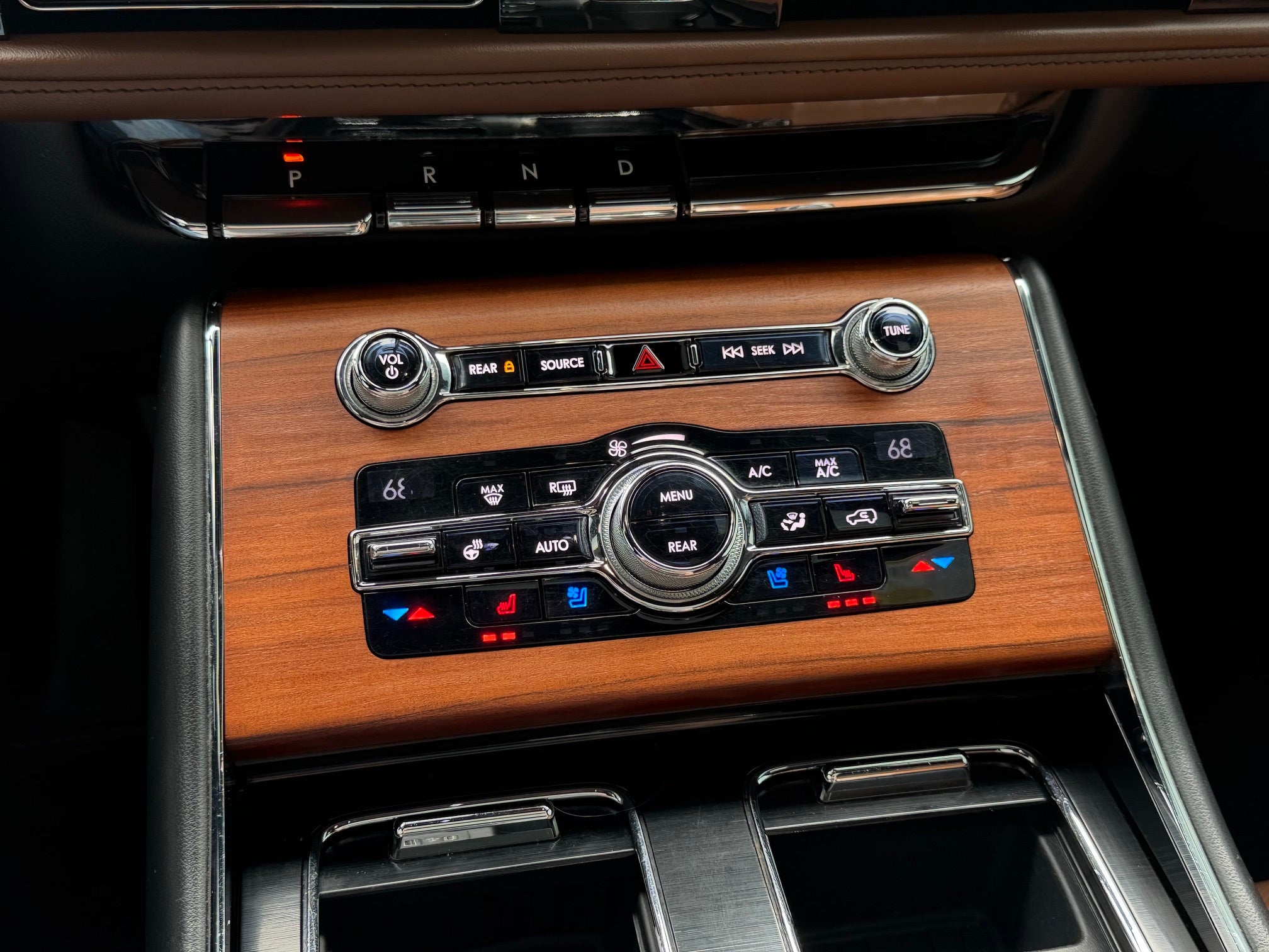 2020 Lincoln Aviator Base