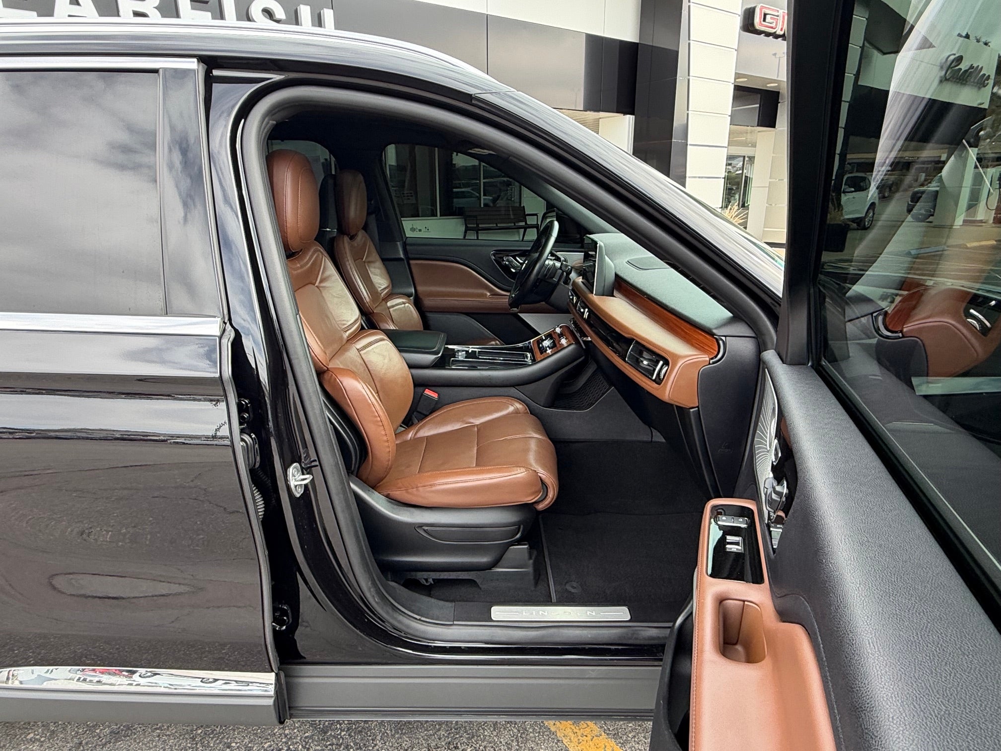 2020 Lincoln Aviator Base