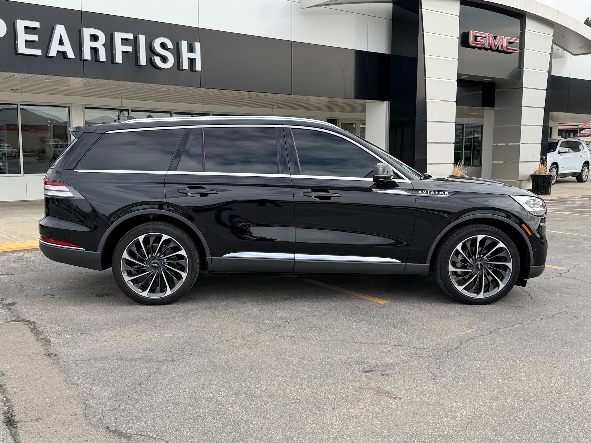 2020 Lincoln Aviator Base