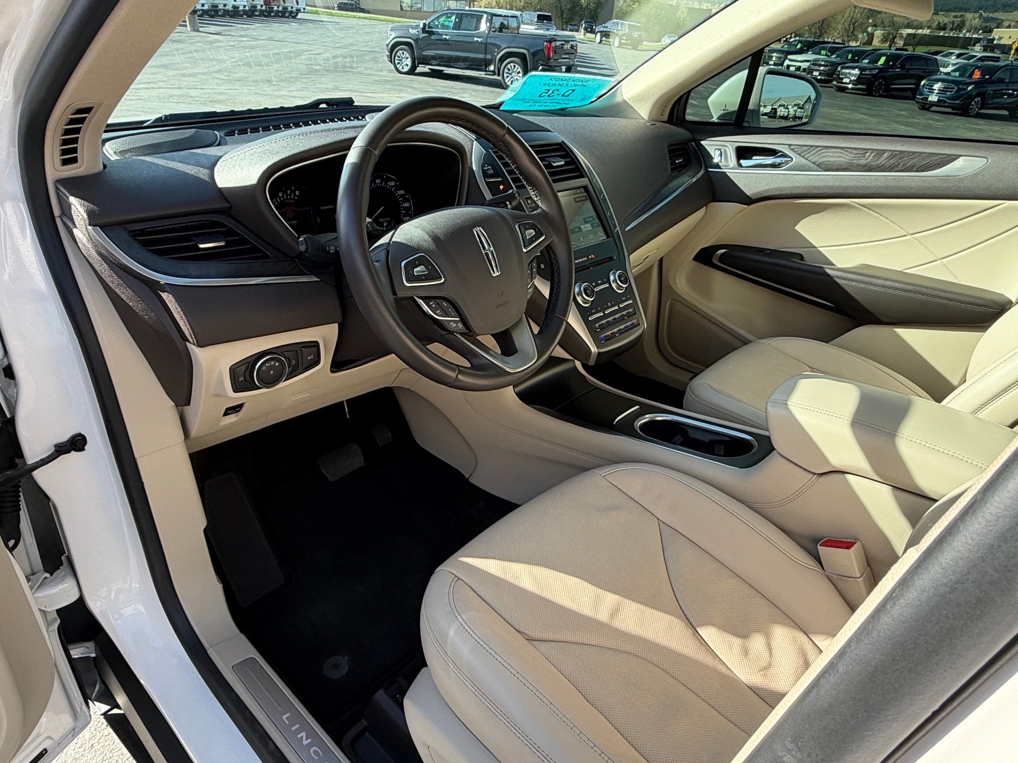 2019 Lincoln MKC Base