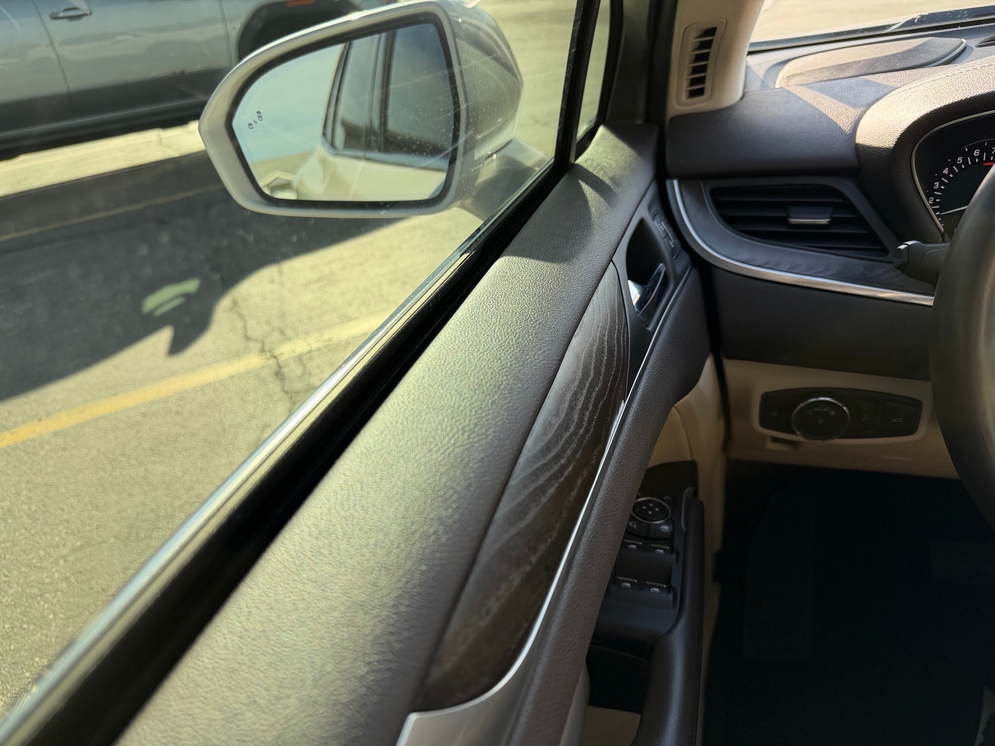 2019 Lincoln MKC Base