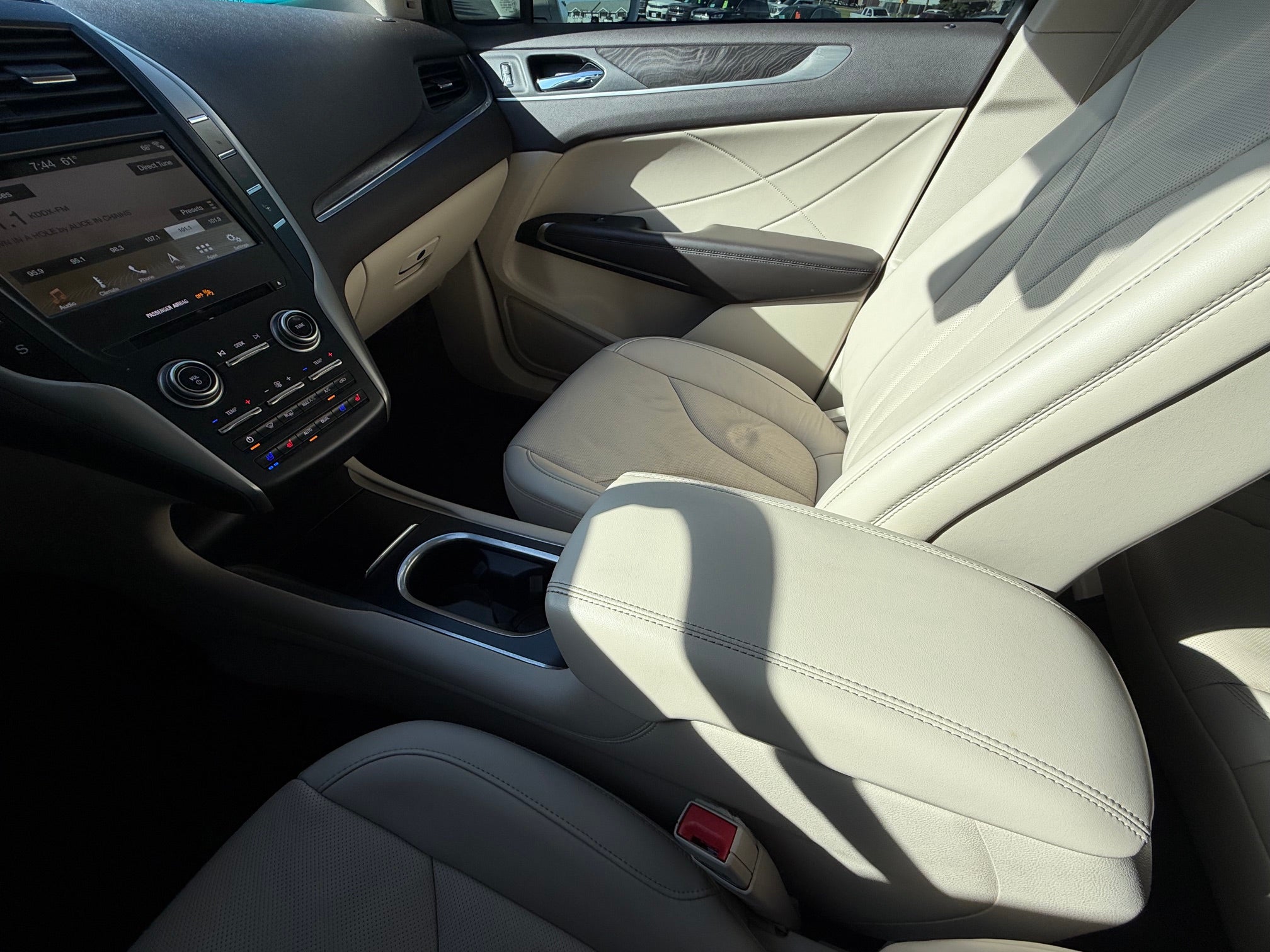 2019 Lincoln MKC Base