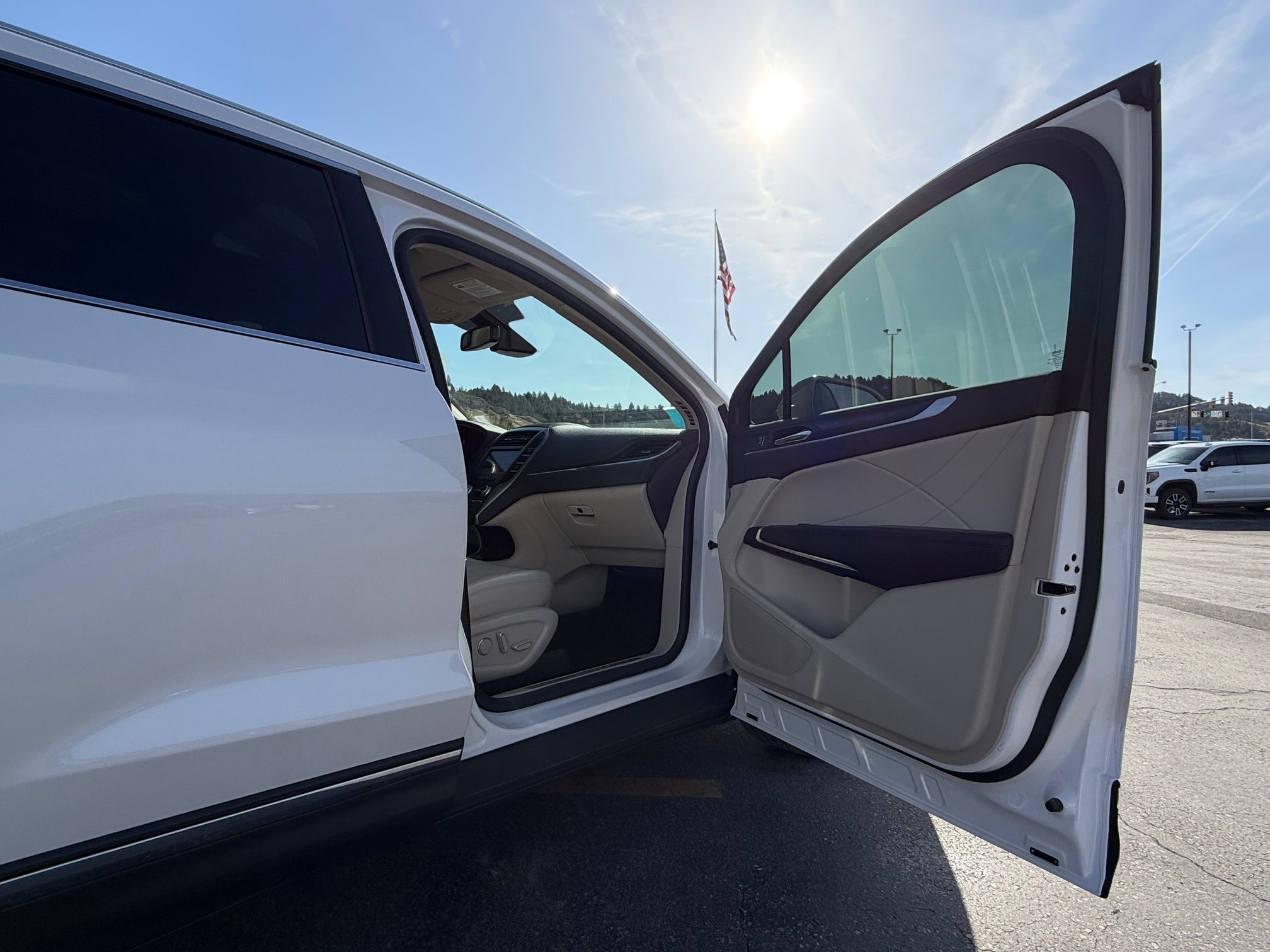 2019 Lincoln MKC Base