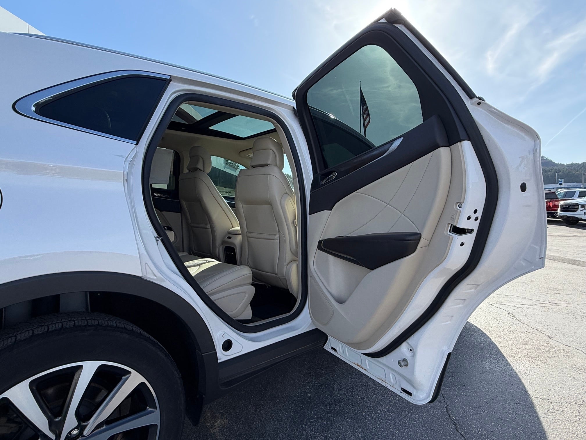 2019 Lincoln MKC Base