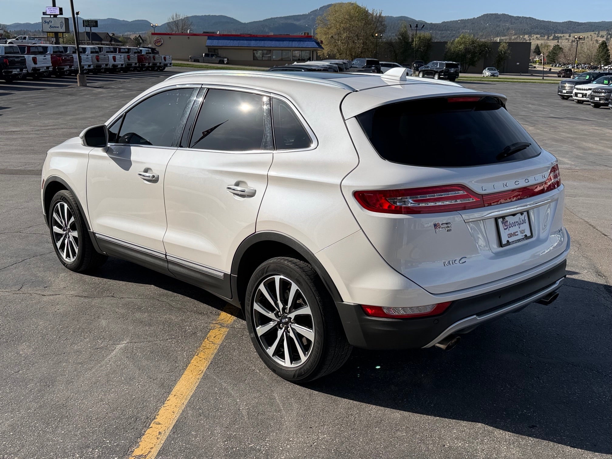 2019 Lincoln MKC Base