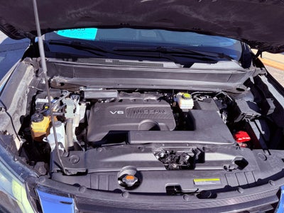 2017 Nissan Pathfinder Base