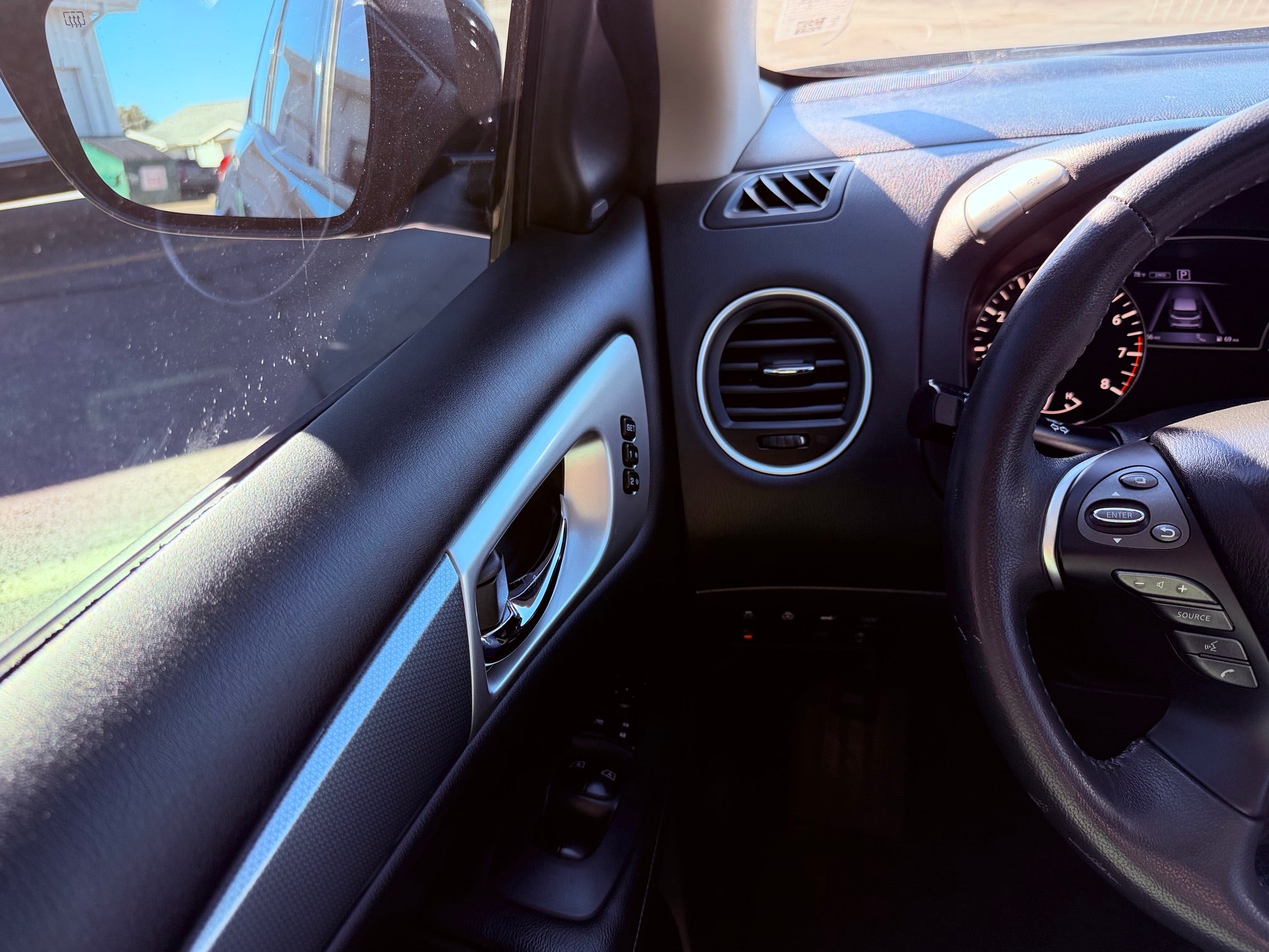 2017 Nissan Pathfinder Base