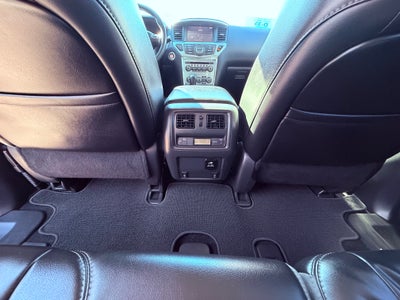 2017 Nissan Pathfinder Base